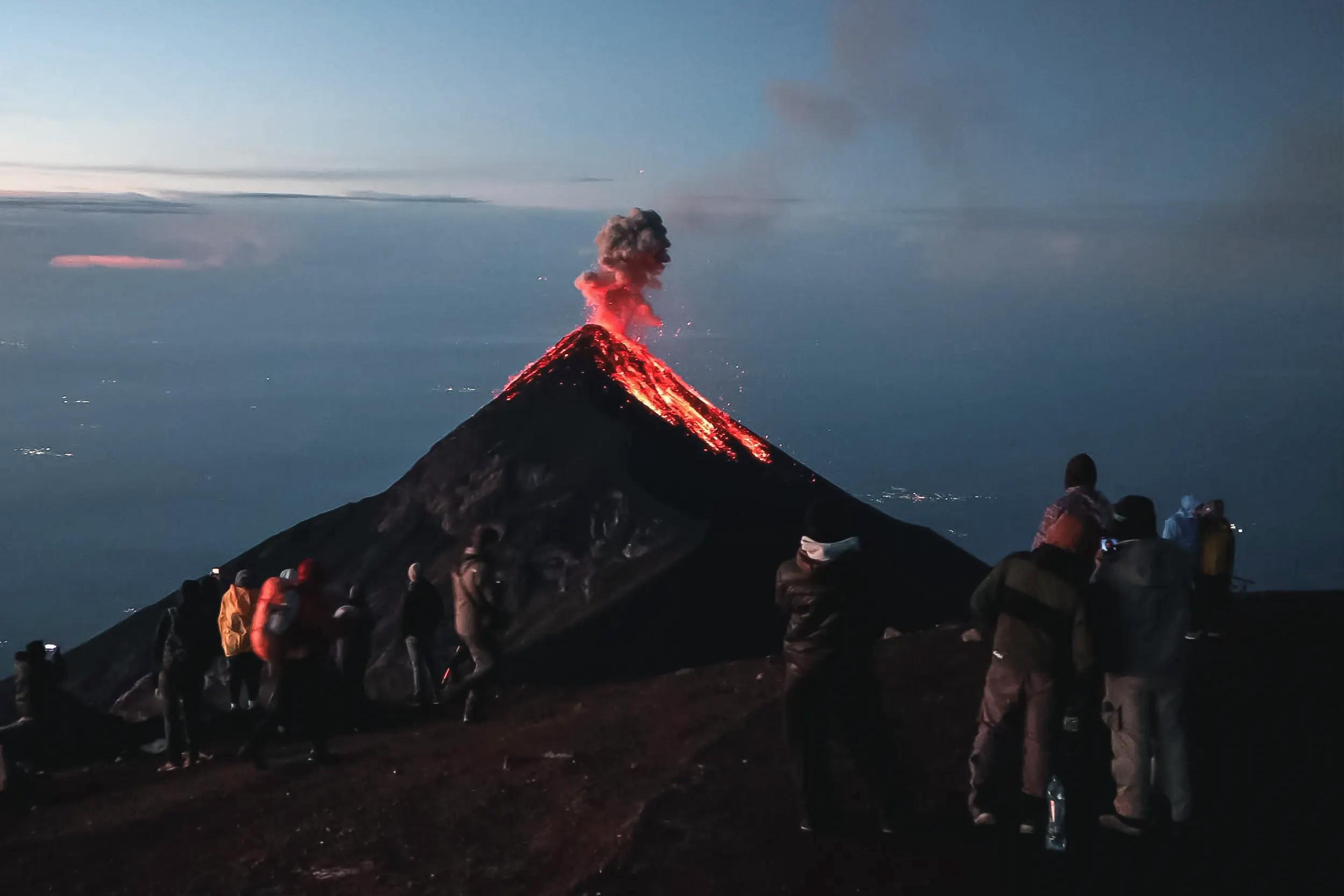 GUATEMALA IN ESSENCE: TIKAL & ACATENANGO