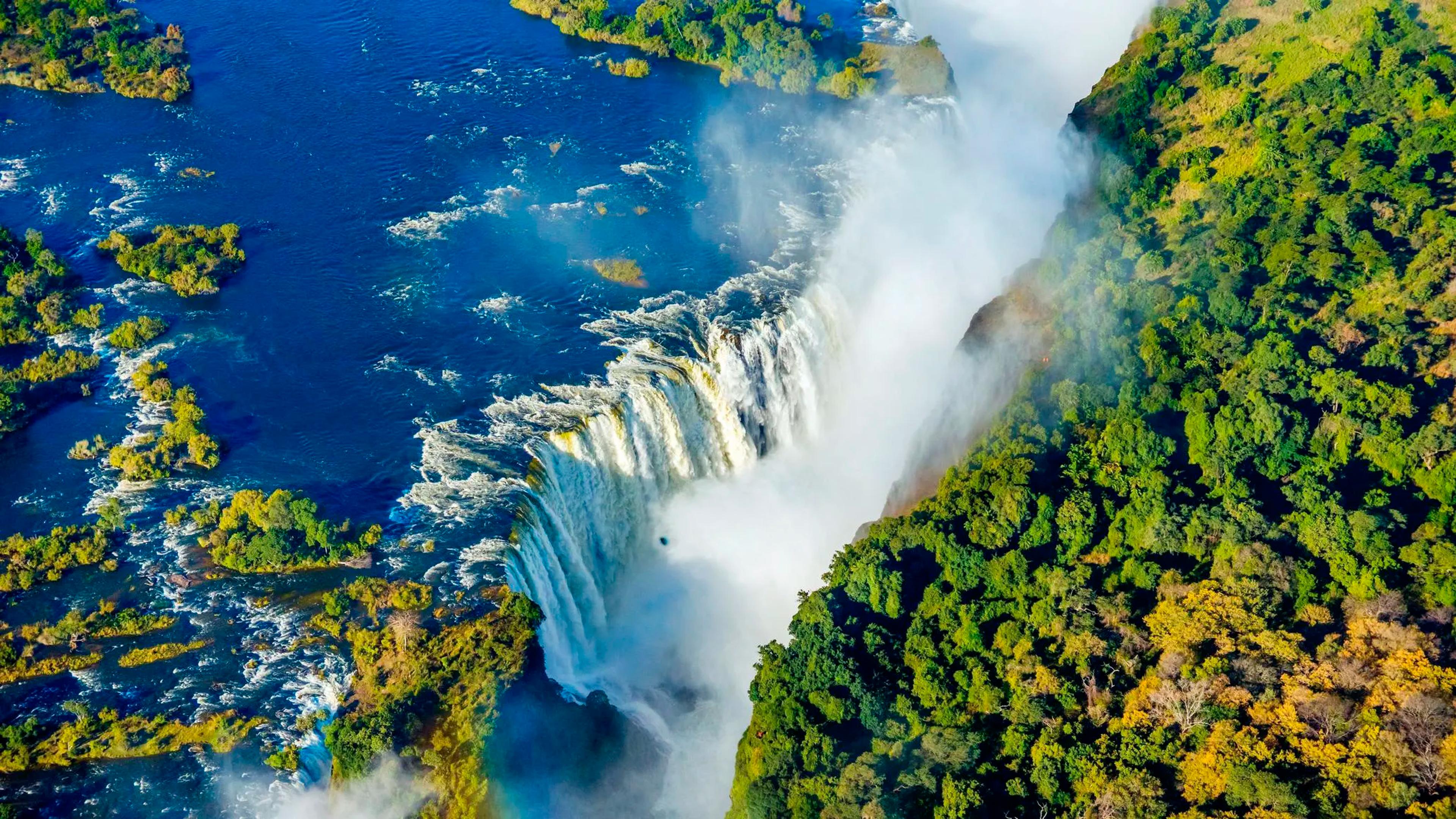 ARRIVAL IN VICTORIA FALLS, ZIMBABWE