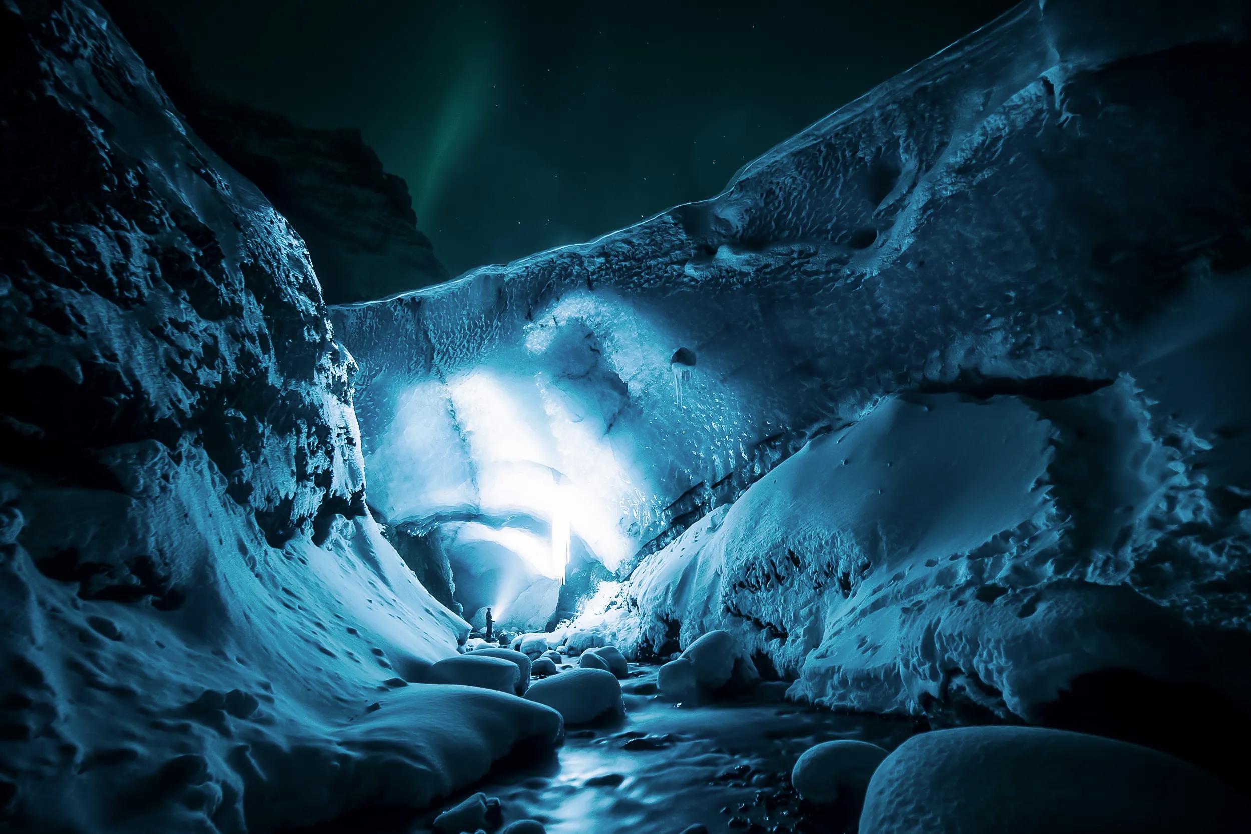 GOLDEN CIRCLE & GLACIER ADVENTURE