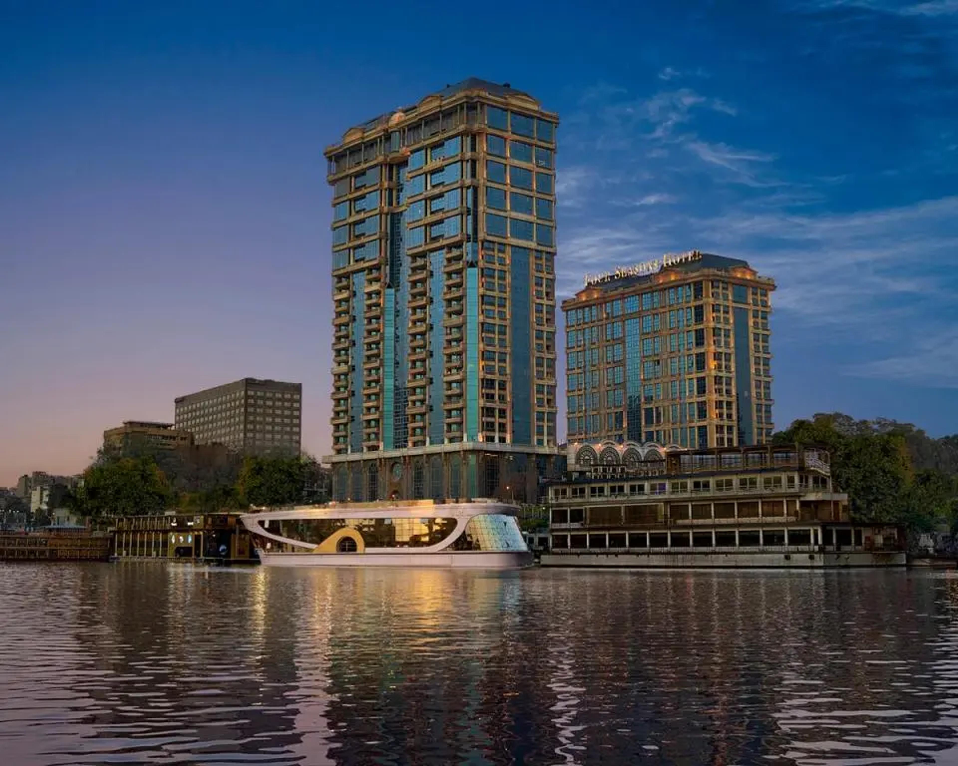 Four Seasons Hotel Cairo at The First Residence