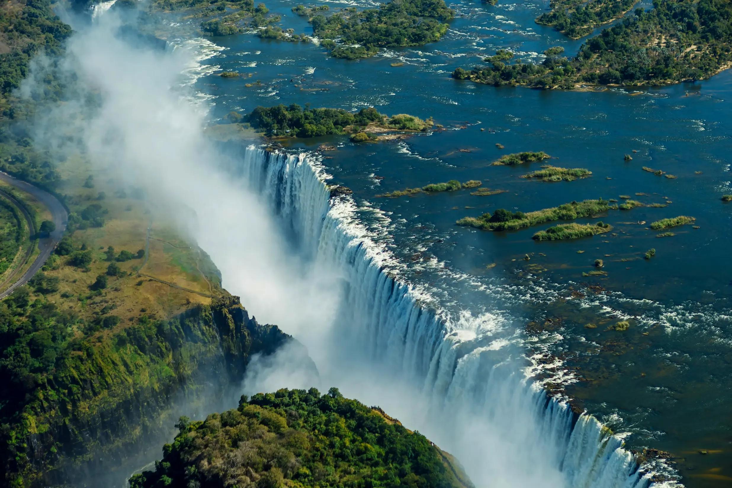 VICTORIA FALLS AT LEISURE