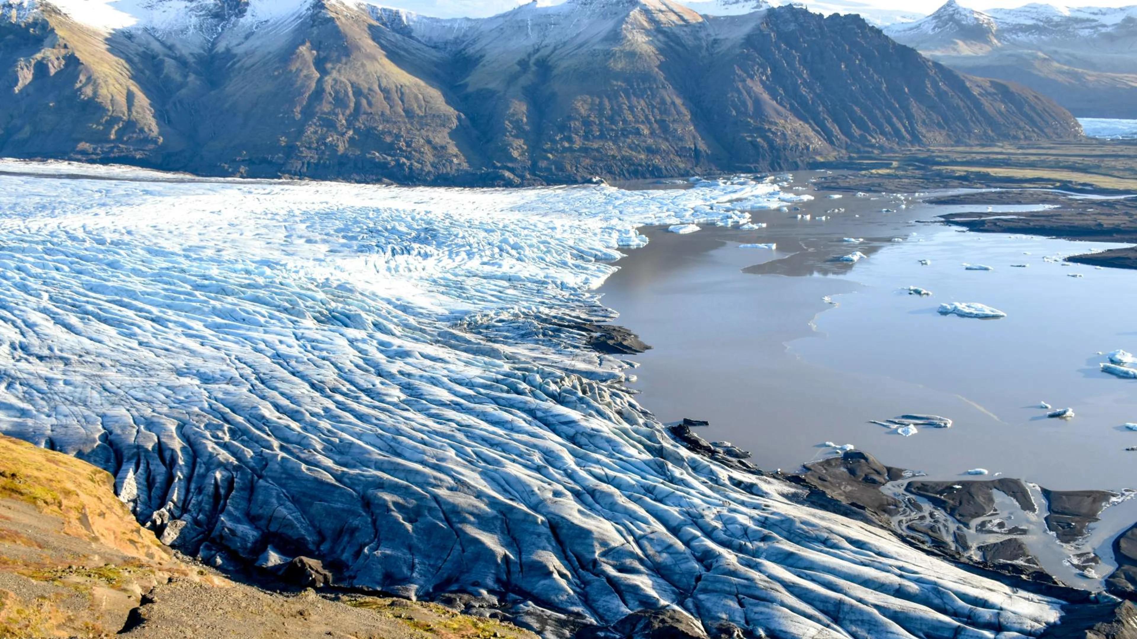 VATNAJÖKULL REGION & GLACIER LAGOON