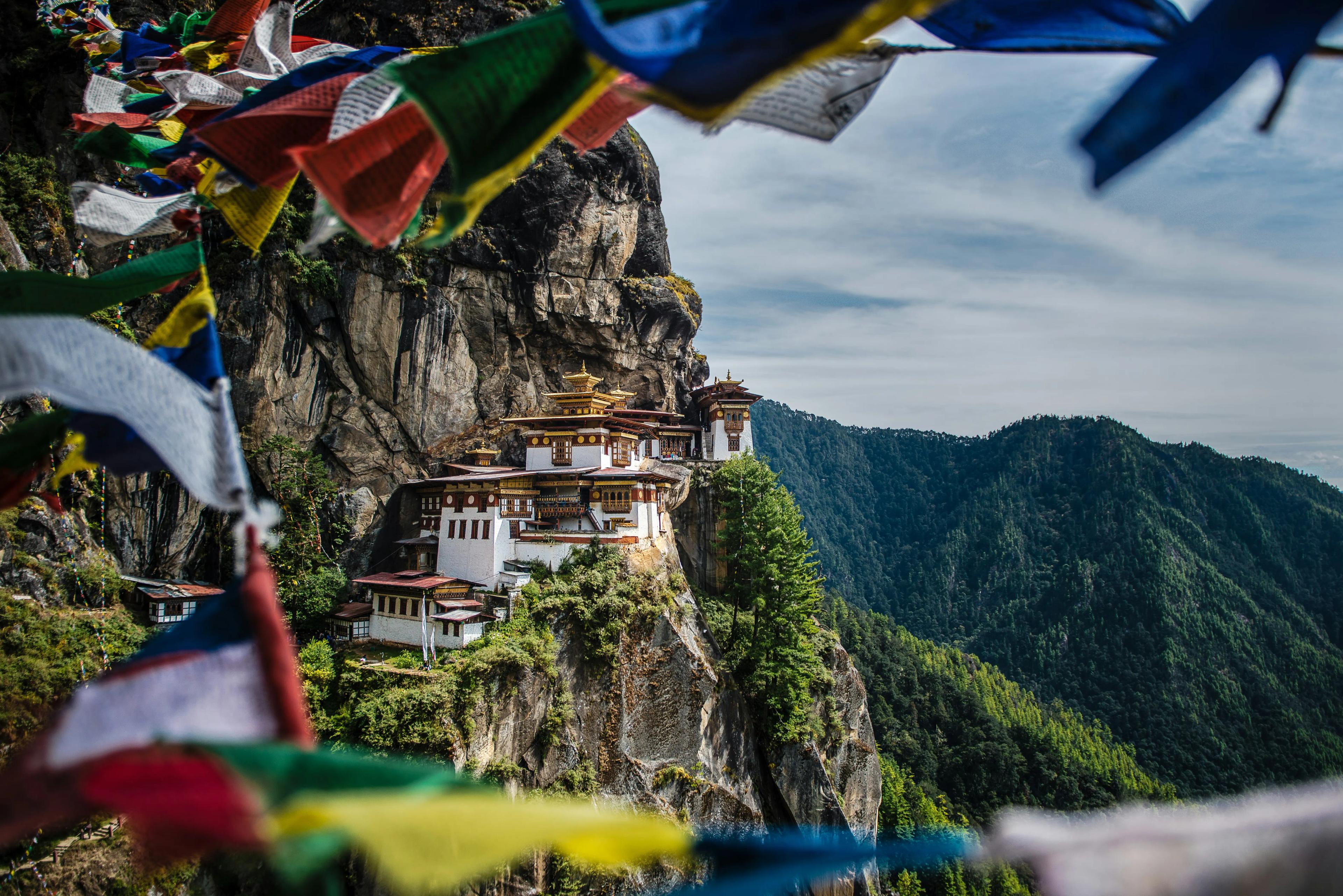 BHUTAN AND NEPAL: HEART OF THE HIMALAYA