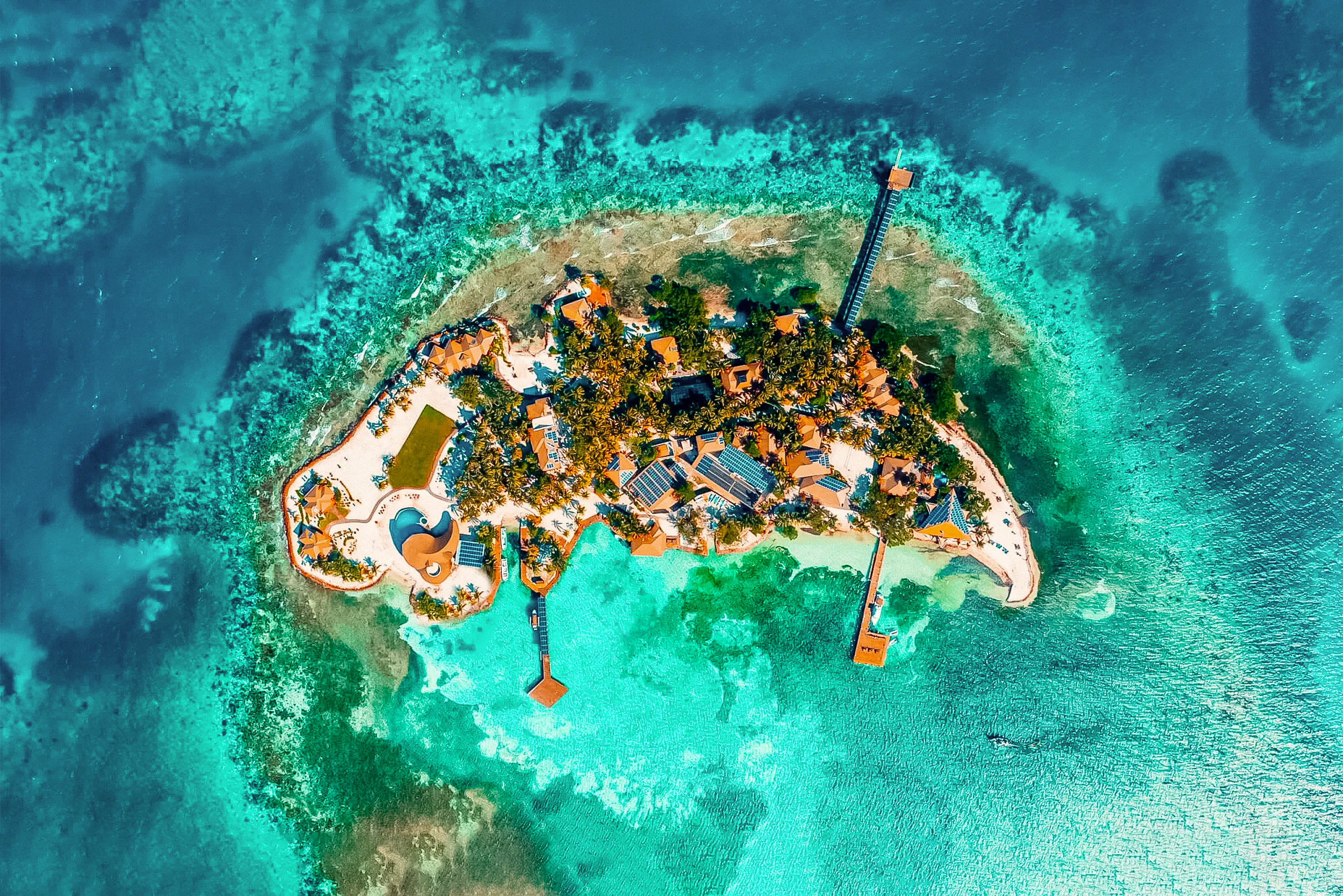 ISLAND LIFE AT YOUR OWN PACE