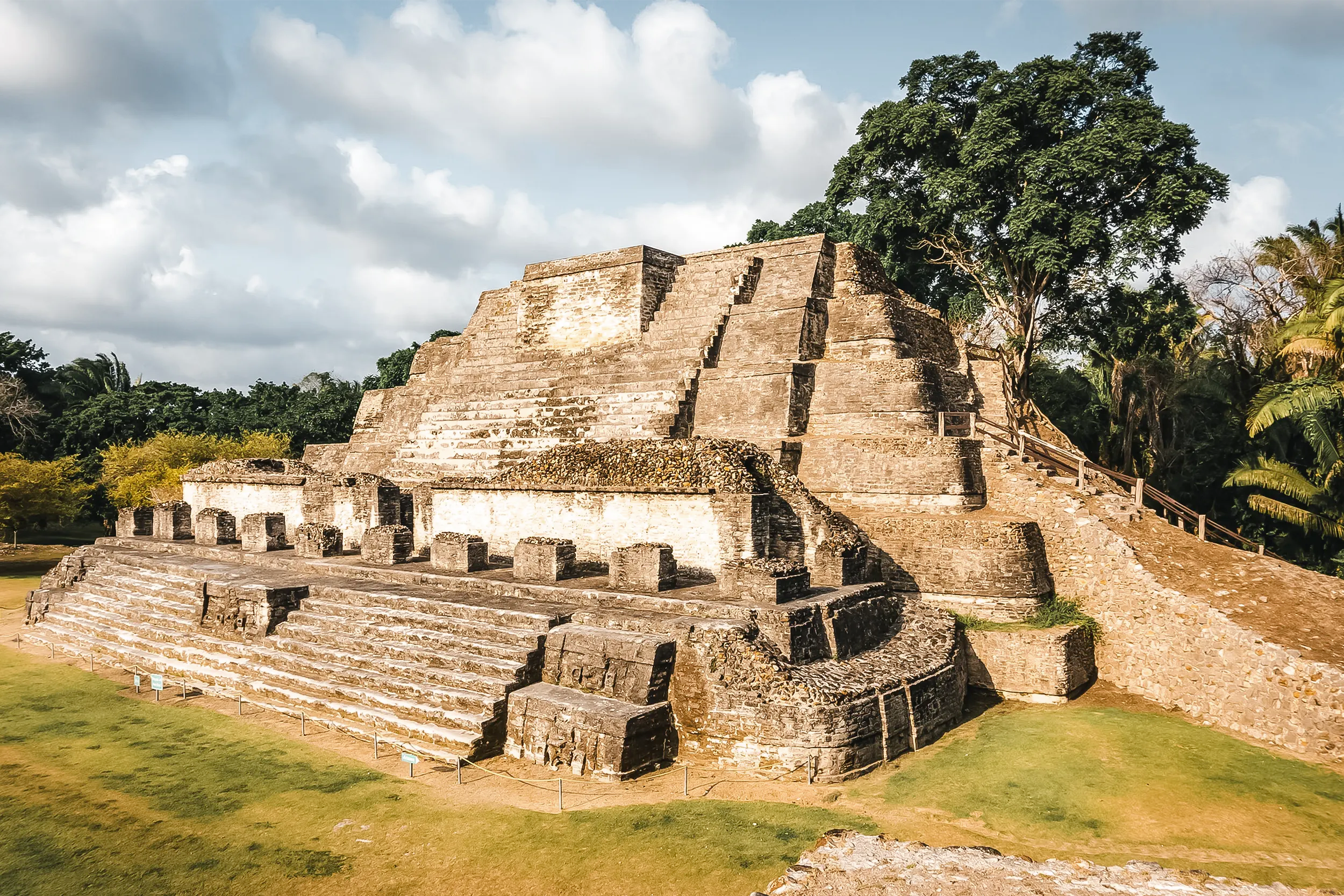 MAYA ARCHAEOLOGY AND RAINFOREST VISTAS