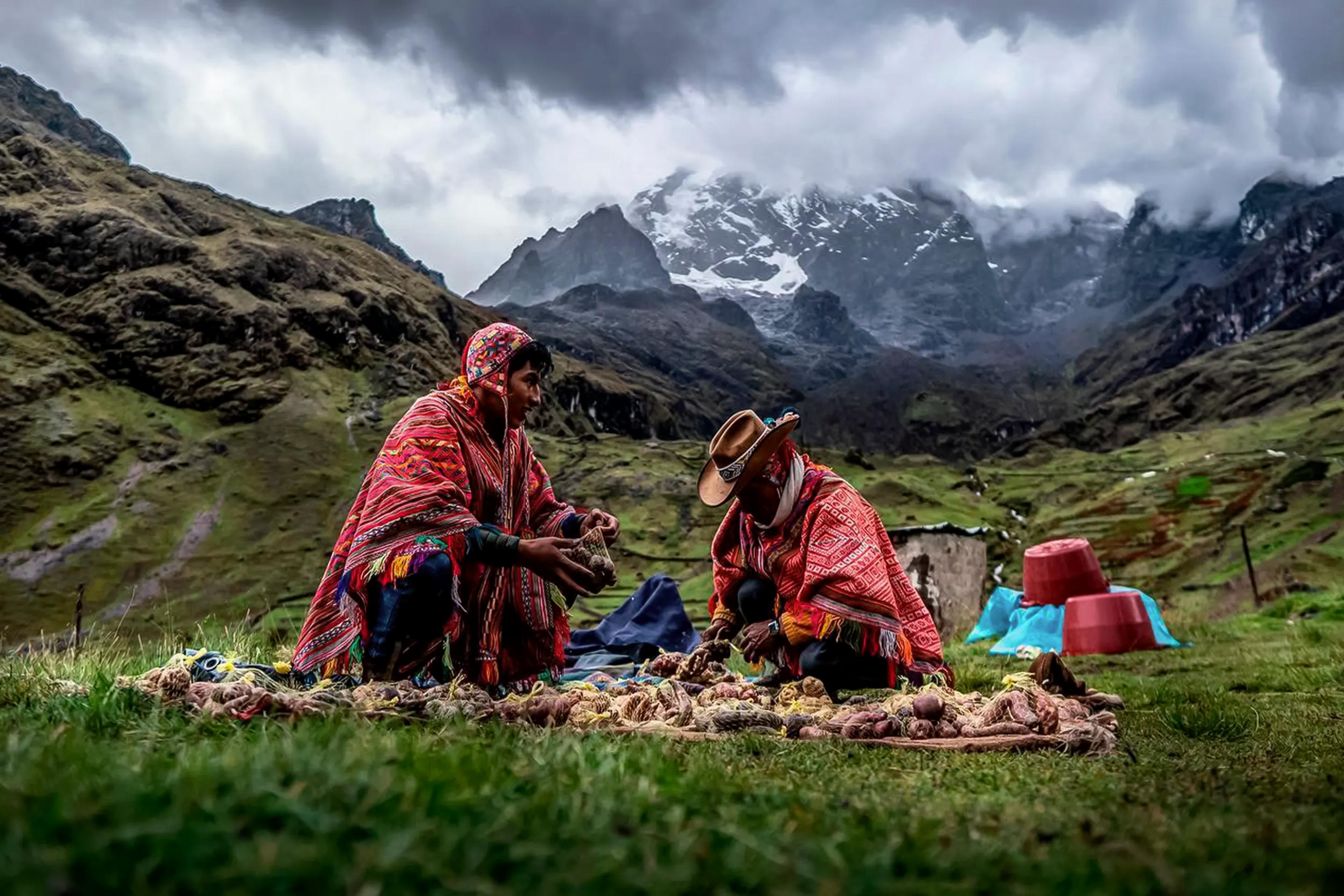 LIMA TO CUSCO AND THE SACRED VALLEY