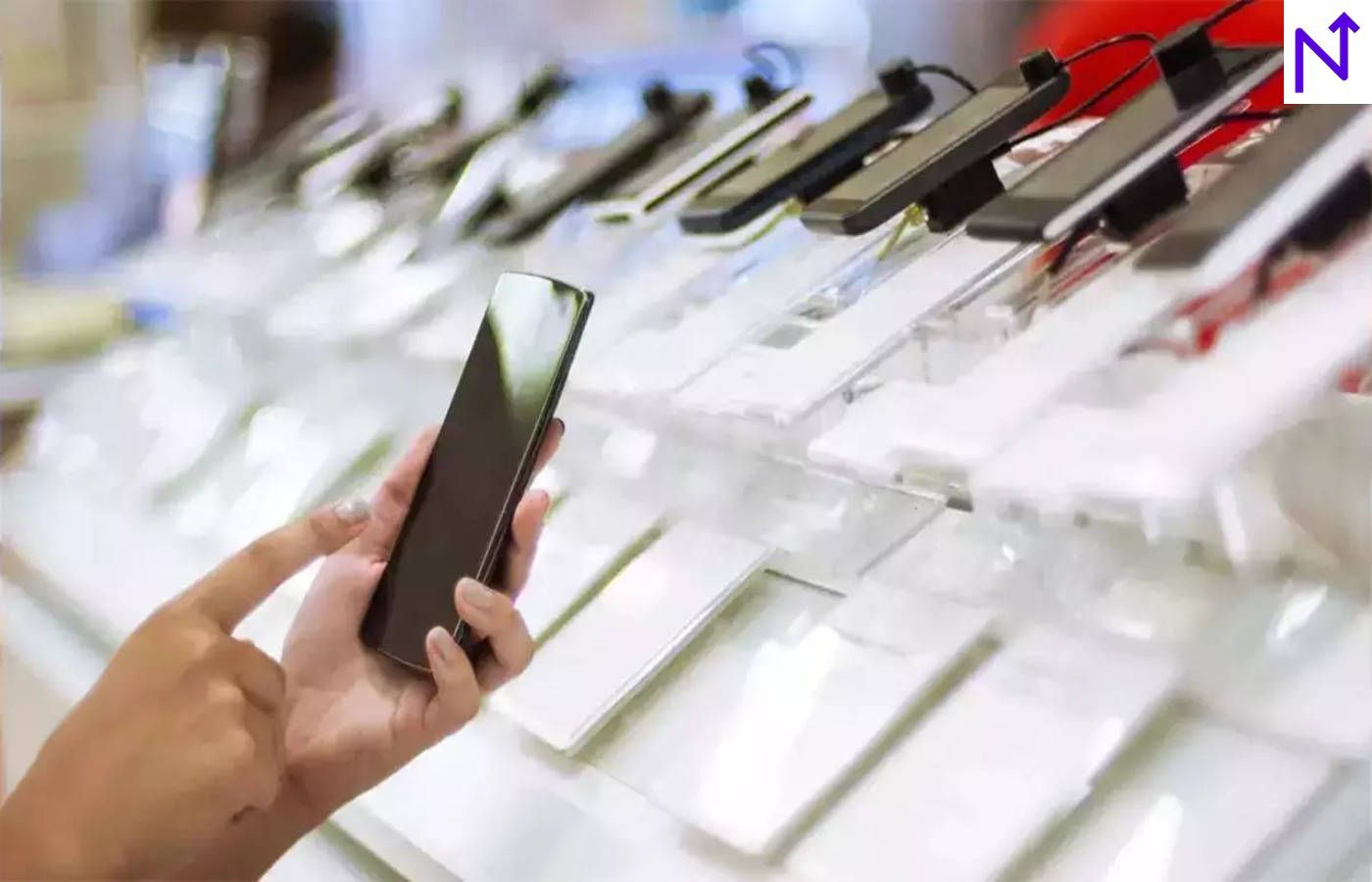 Apple Loses Ground to Chinese Rivals in Smartphone Market Share