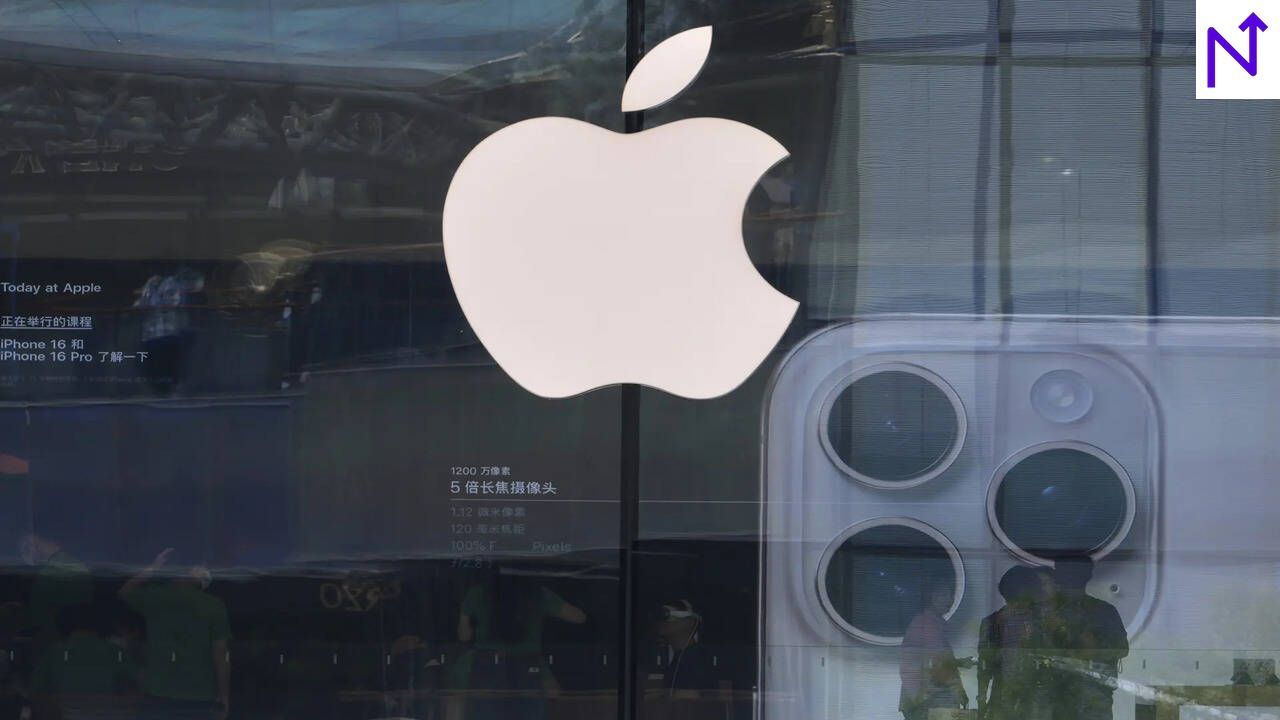 Apple Faces iPhone Production Disruption in India : Foxconn recalls Chinese engineers