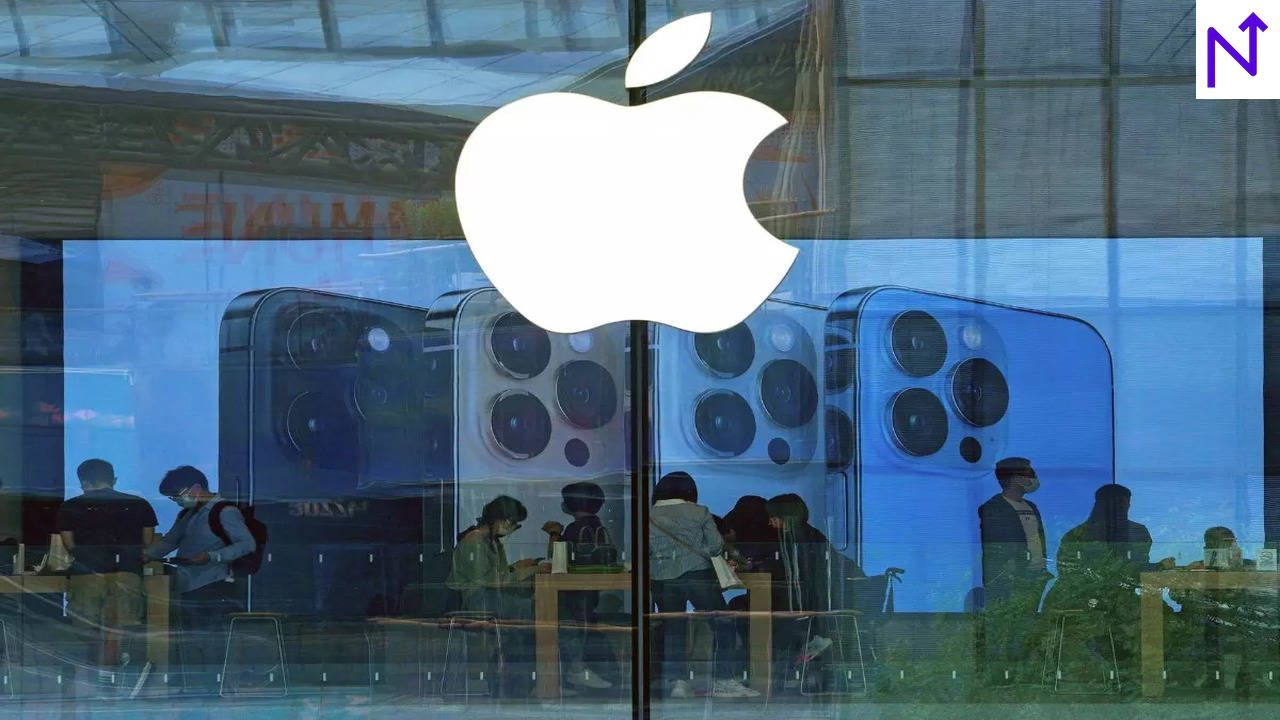 Apple Collaborates for Starlink on iPhones