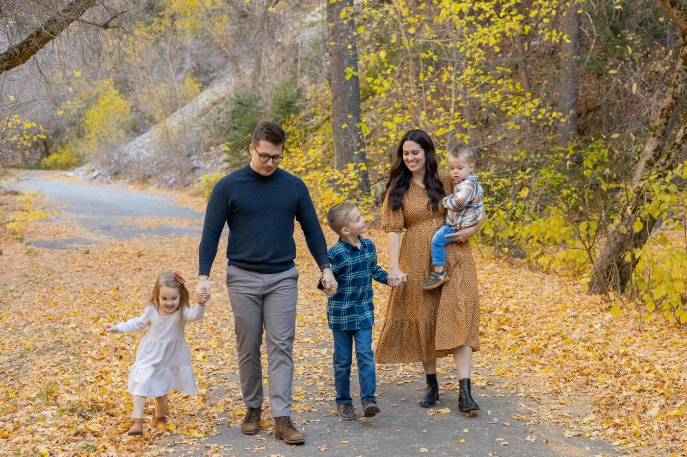 The Sweetest Fall Family Session