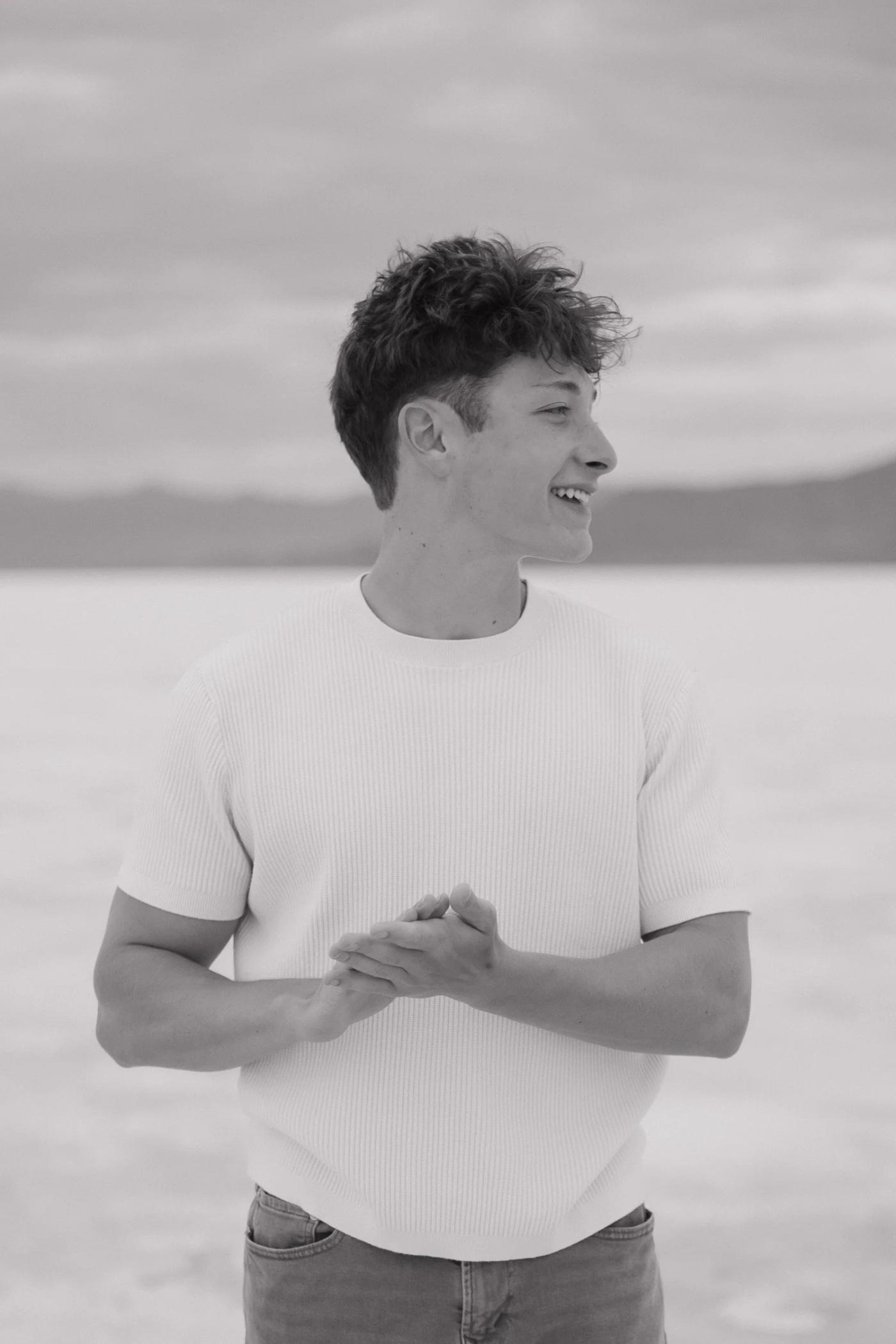 Twin Senior Pictures At The Salt Flats