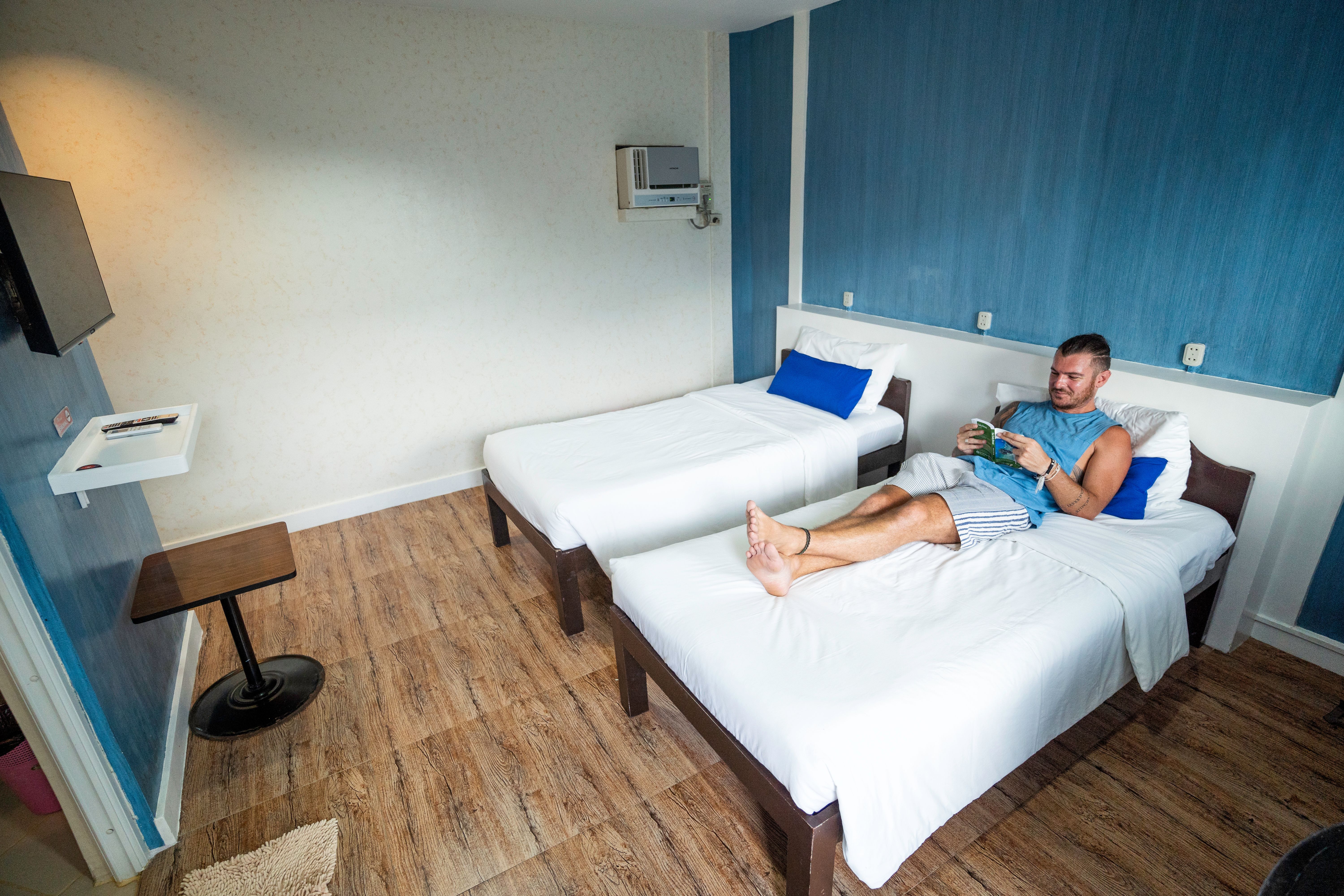 Moalboal Accom