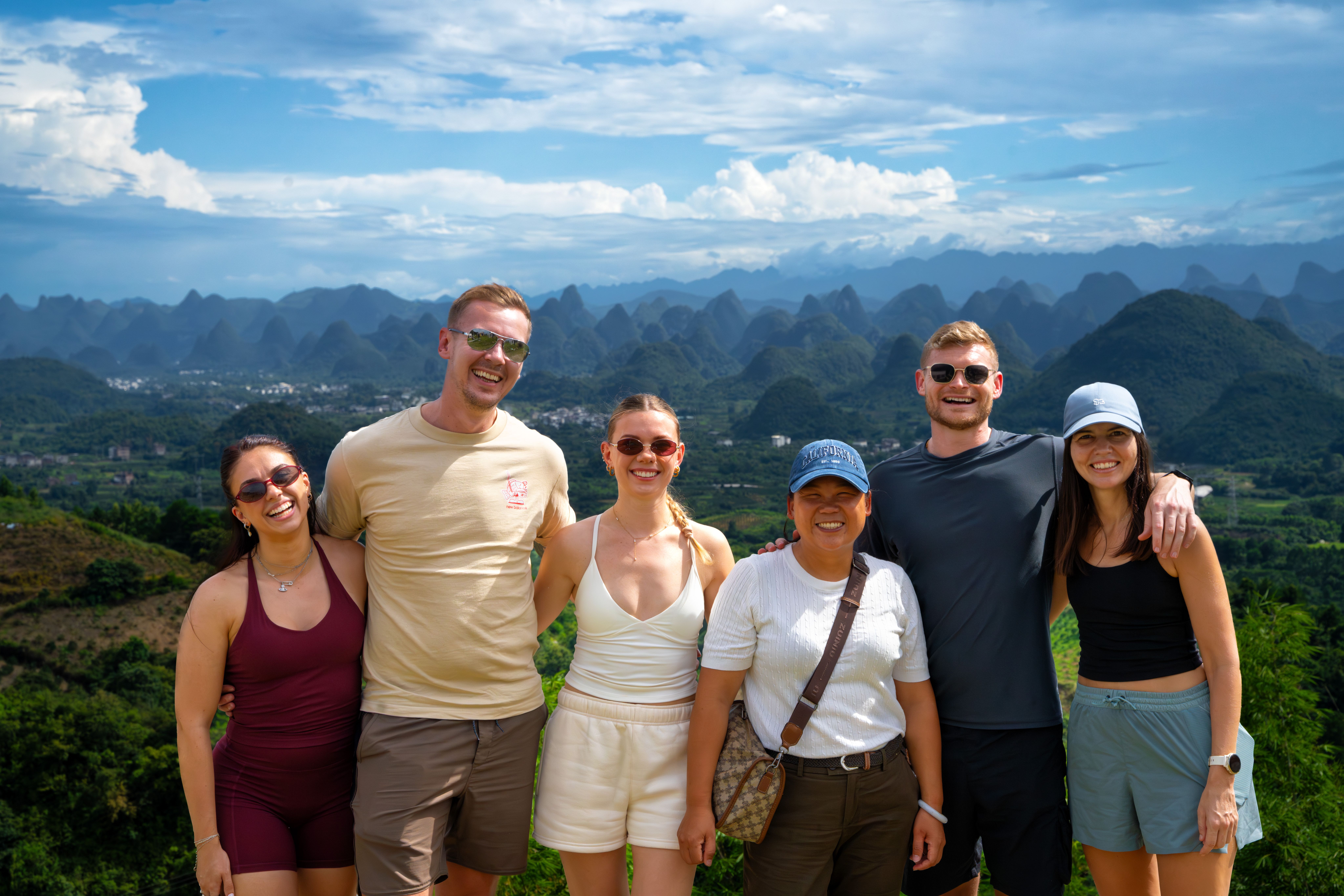 China yangshuo viewpoint group tour