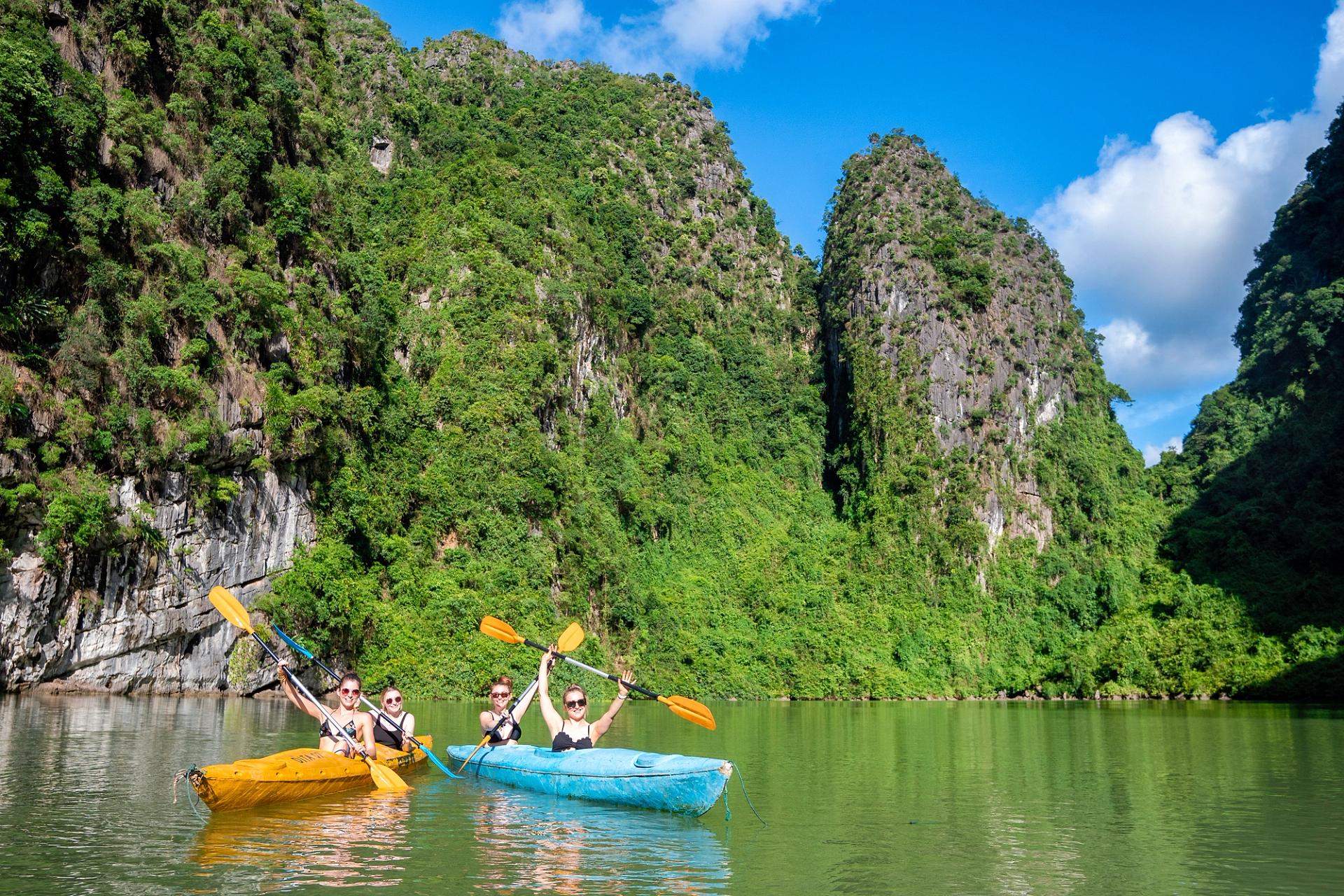 Ultimate guide to backpacking South East Asia | INTRO Travel Ultimate guide to backpacking South East Asia | INTRO Travel