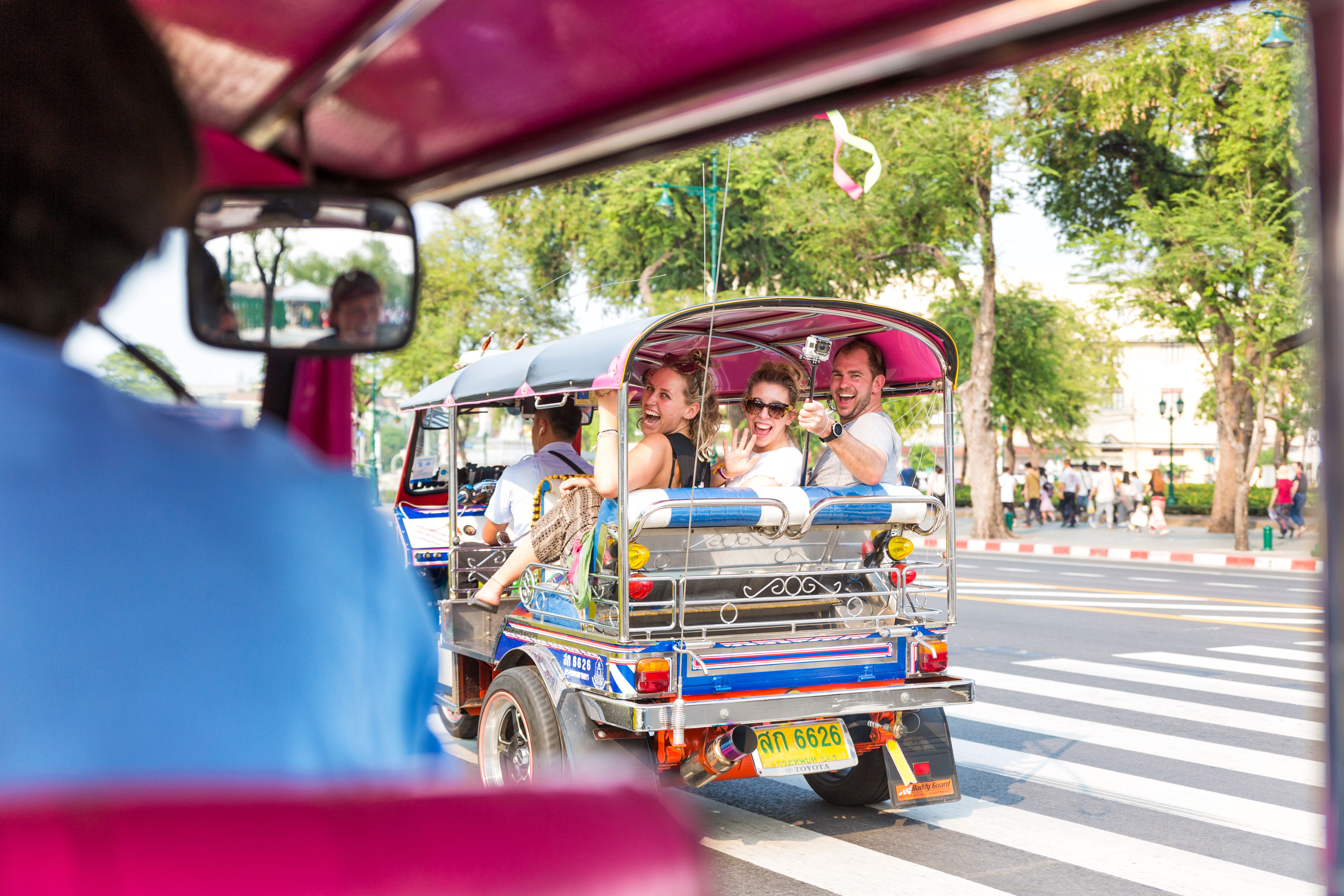 INTRO Travel Thai Intro Group Tour Tuk Tuks