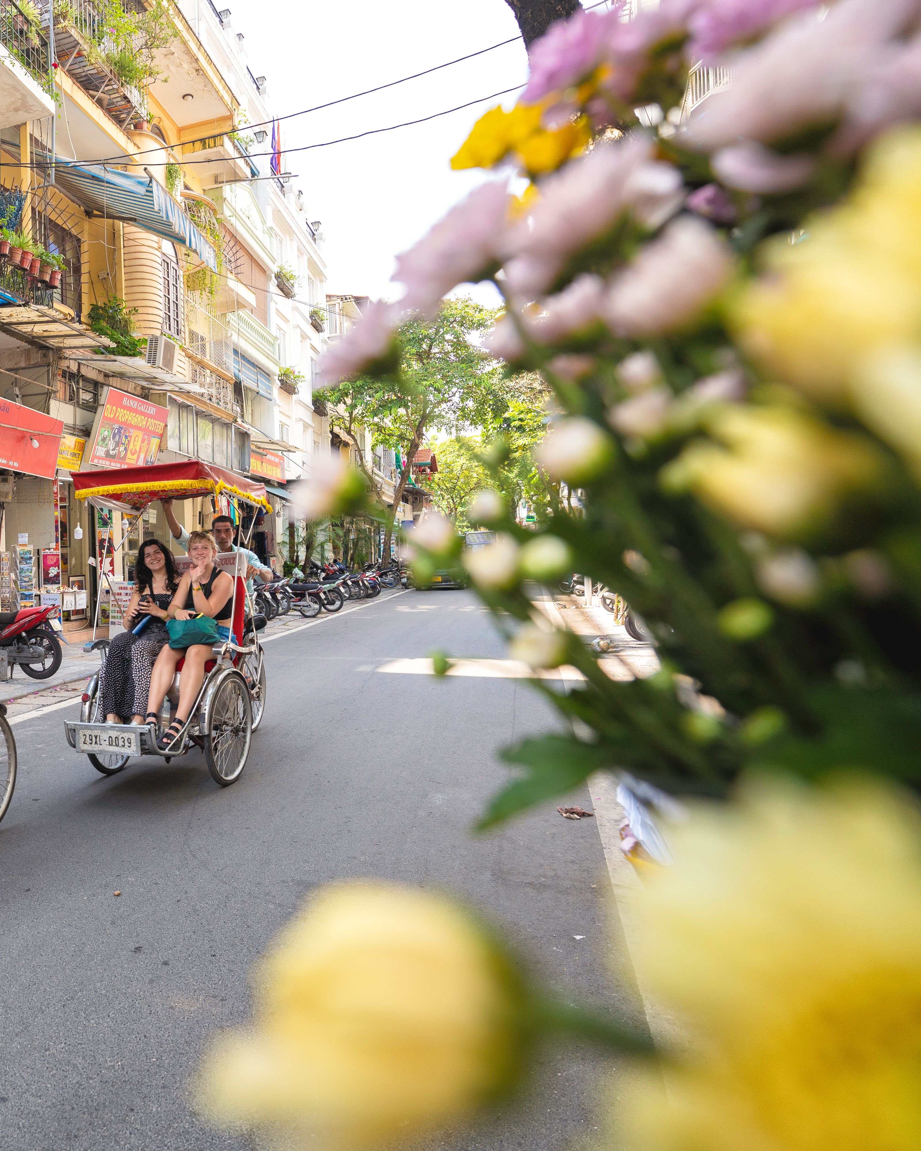 Vietnam Experience Hanoi rickshaw