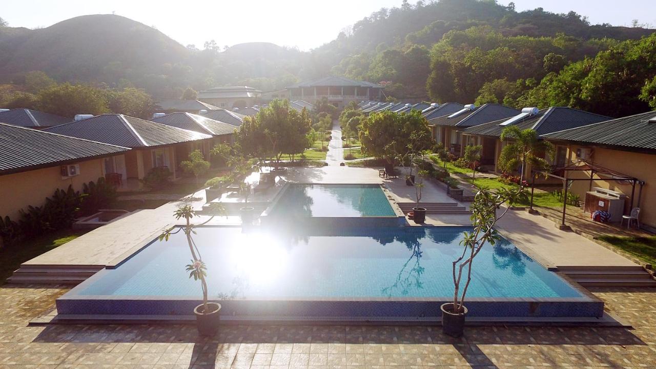 INTRO Travel Indonesia Labuan Bajo