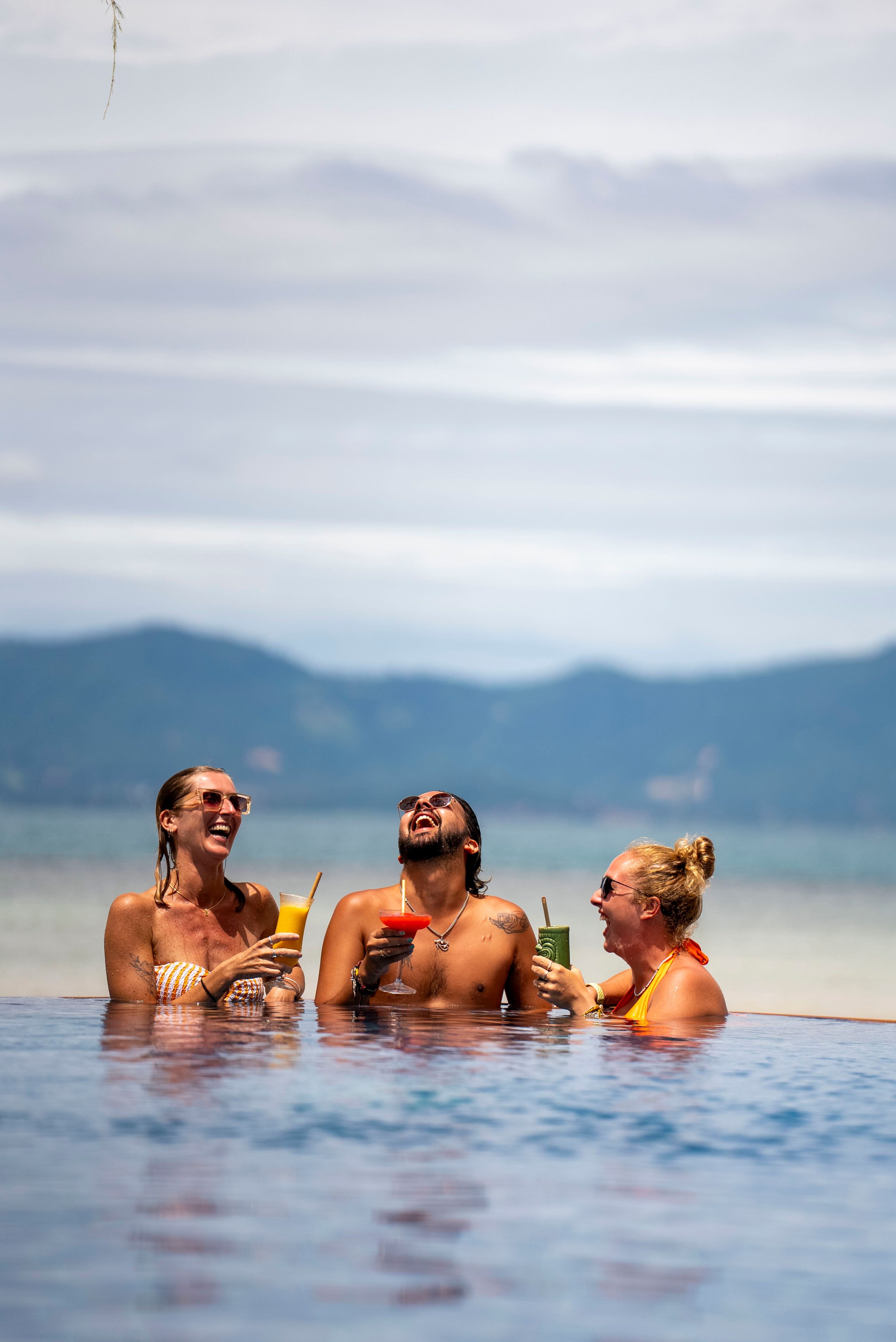 Sarana bungalow pool Thailand