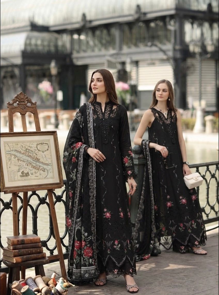 D5 - Cross stitch Black