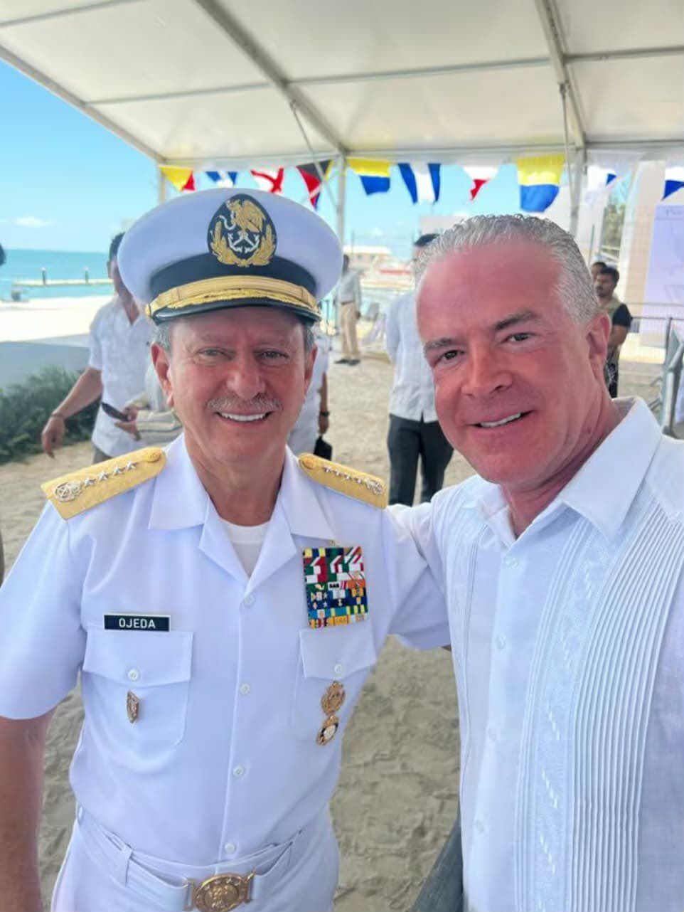 Raúl Rocha Cantú: De Coronar Miss Universo a Traficar Huachicol – La Corona que Vino con Gasolina Incluida