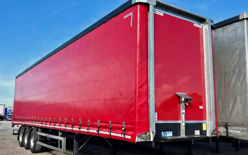 Curtain sider trailer for hire