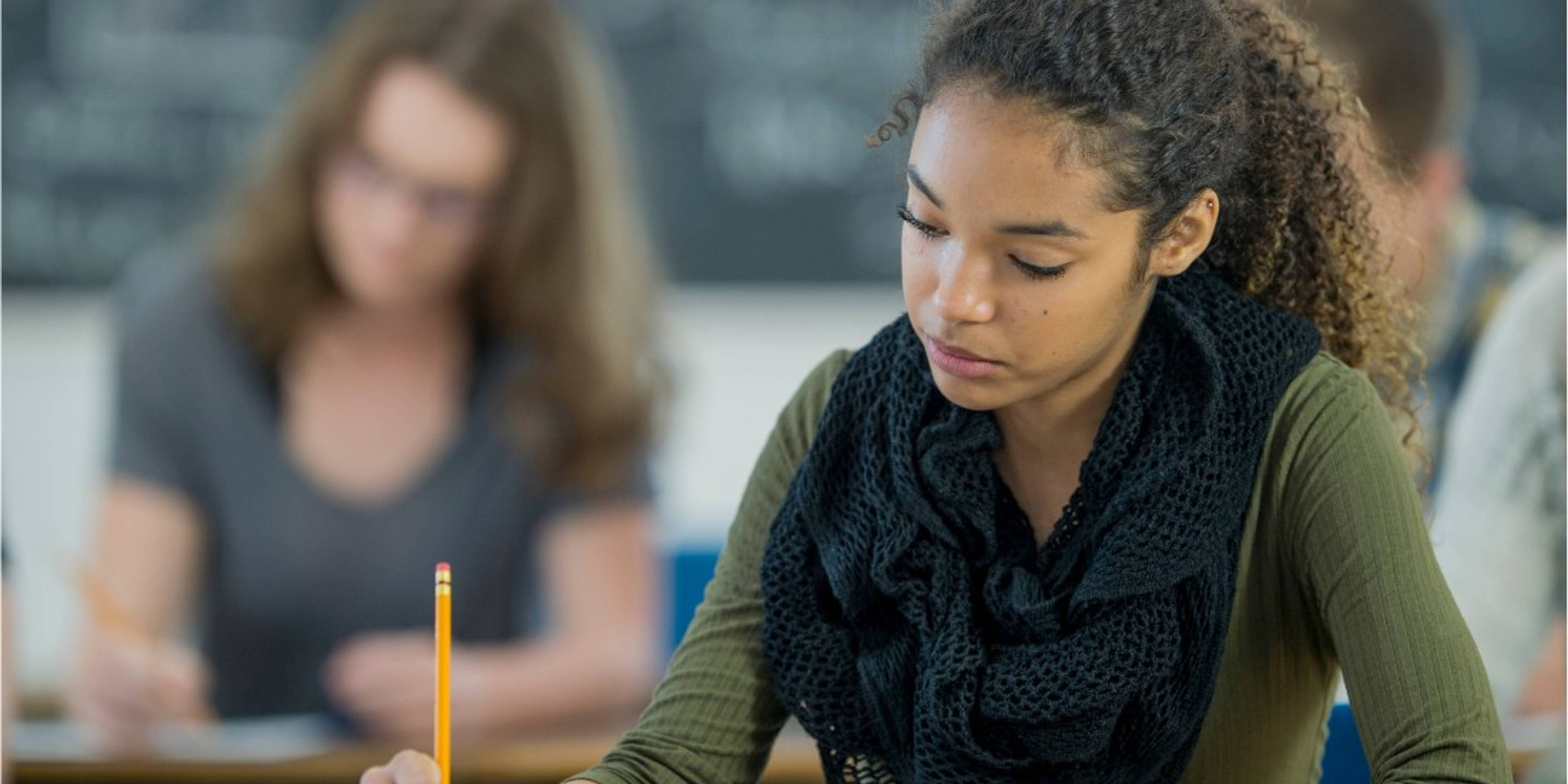 Is it motivating to warn students of the consequences of exam failure?