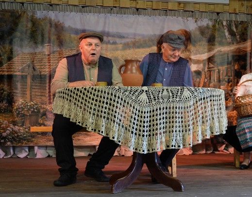 Margionyse teatras nesibaigia uždangai nusileidus: „Viskas kap duota iš gyvenimo ateina“