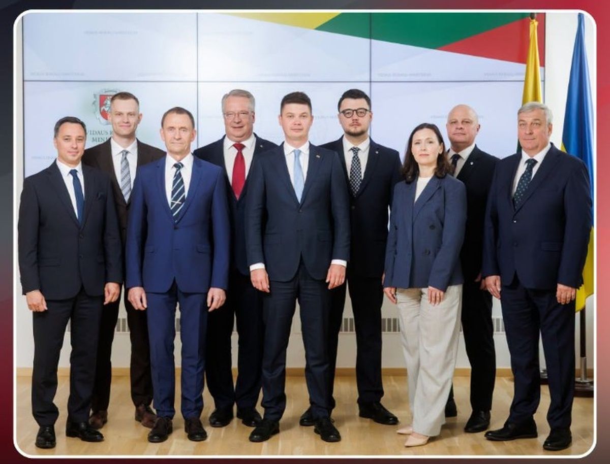 Vidaus reikalų ministras Martynas Katelynas ir jo komanda
