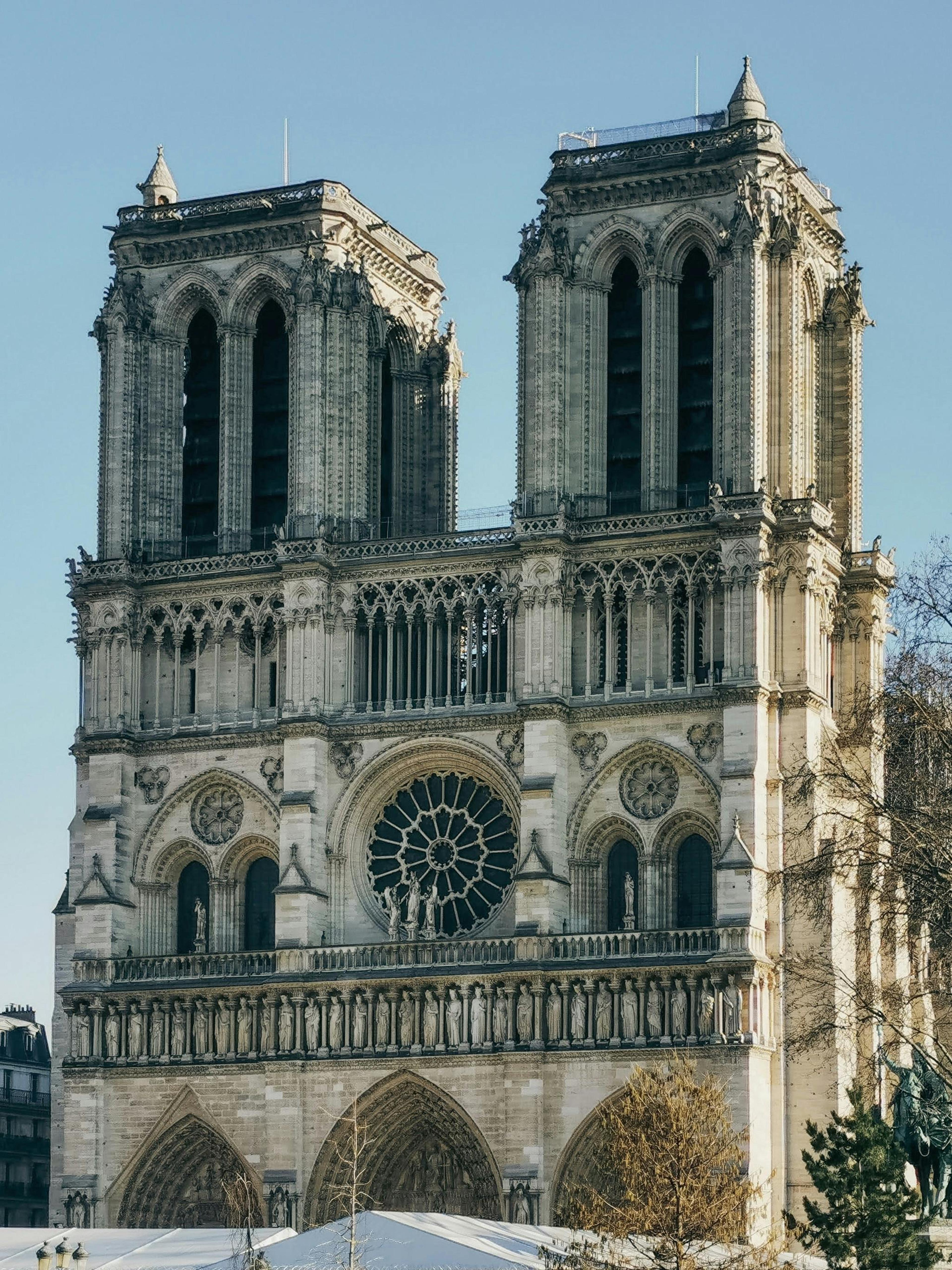Notre Dame Paris Interior: Premium Licensed Tour (Semi-Private) thumbnail 6