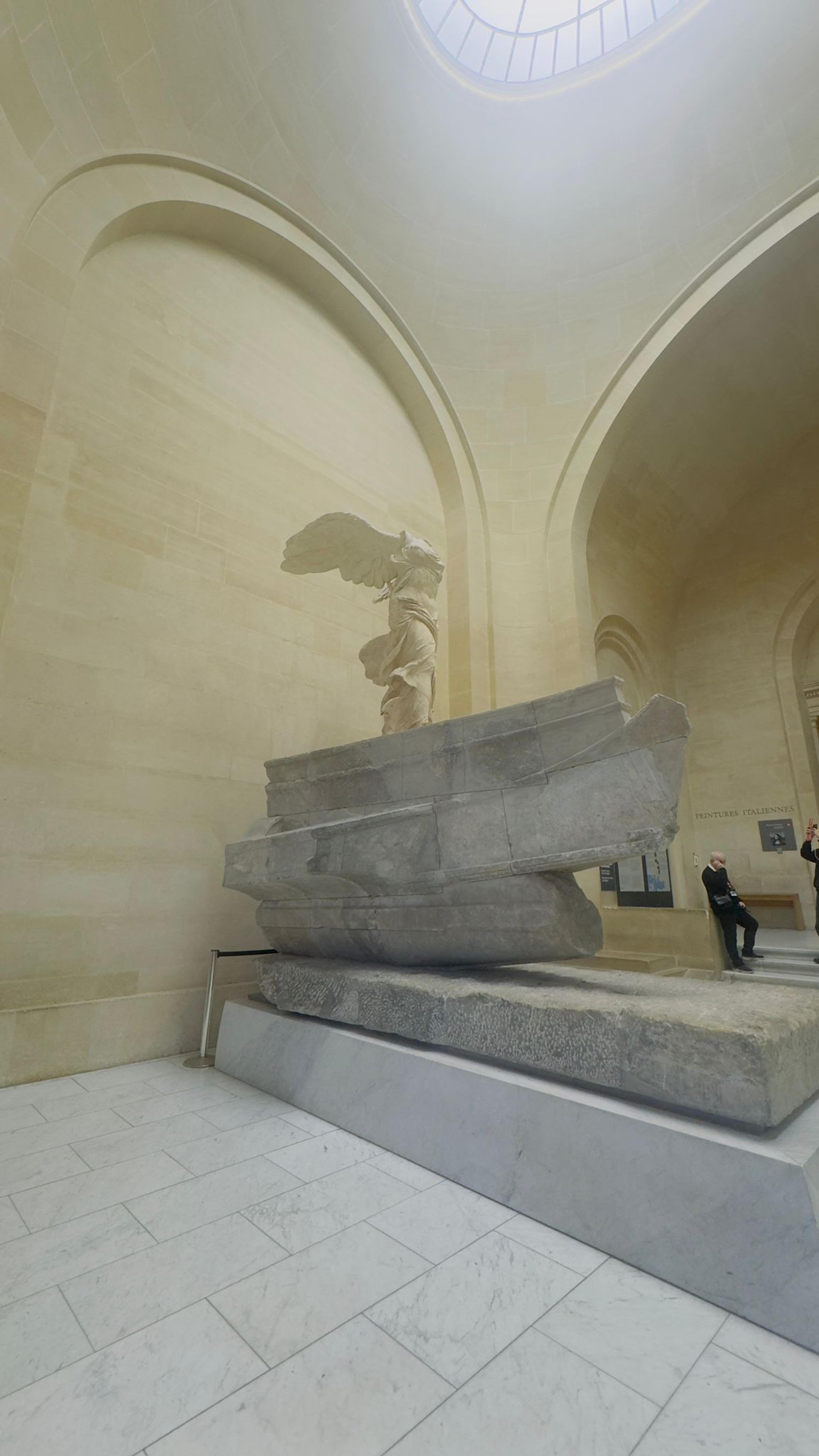 WhatsApp Image 03 04 at 23.47.43