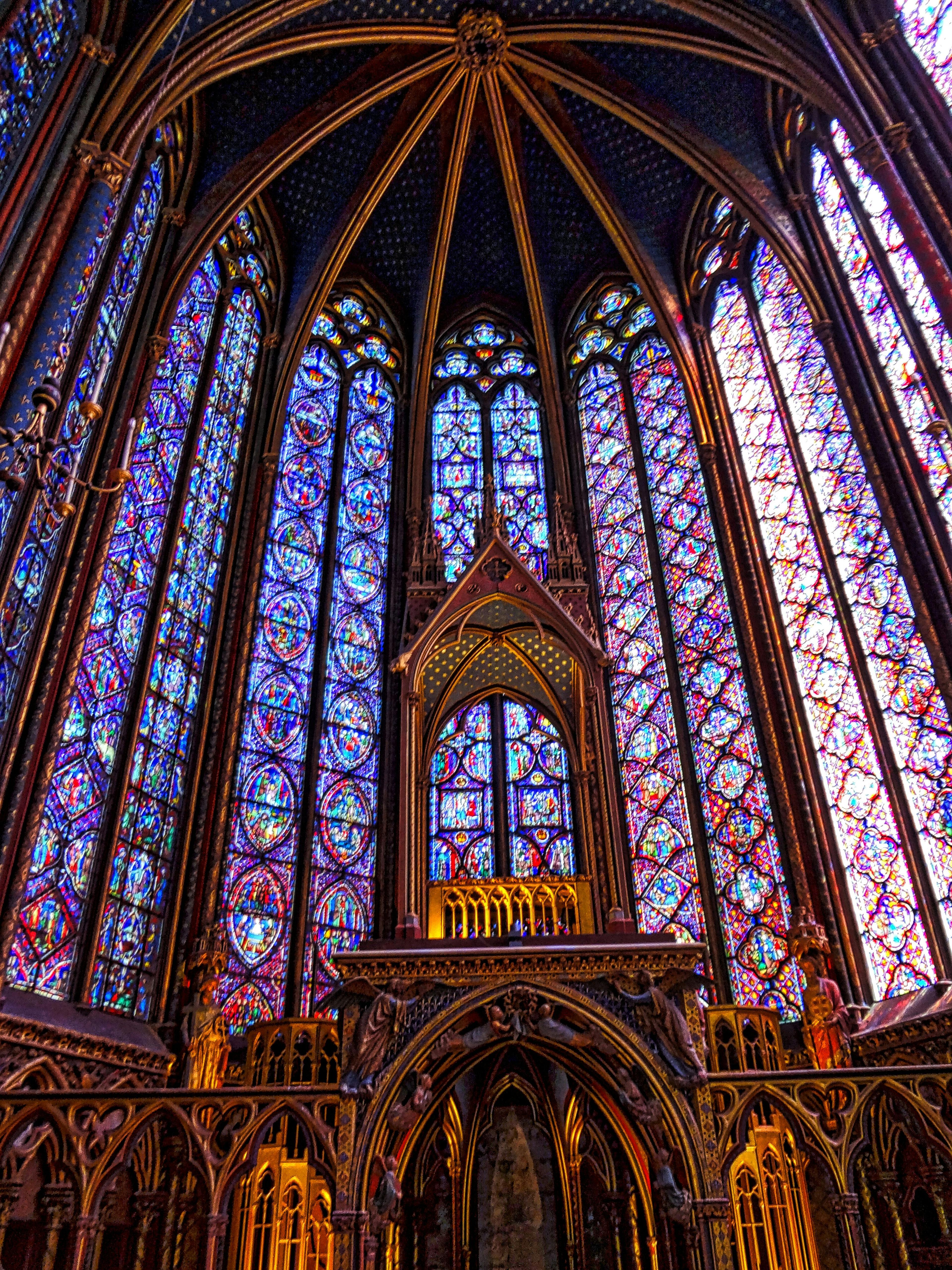 Private Notre-Dame walking Tour w/ Optional Sainte-Chapelle Entry thumbnail 2