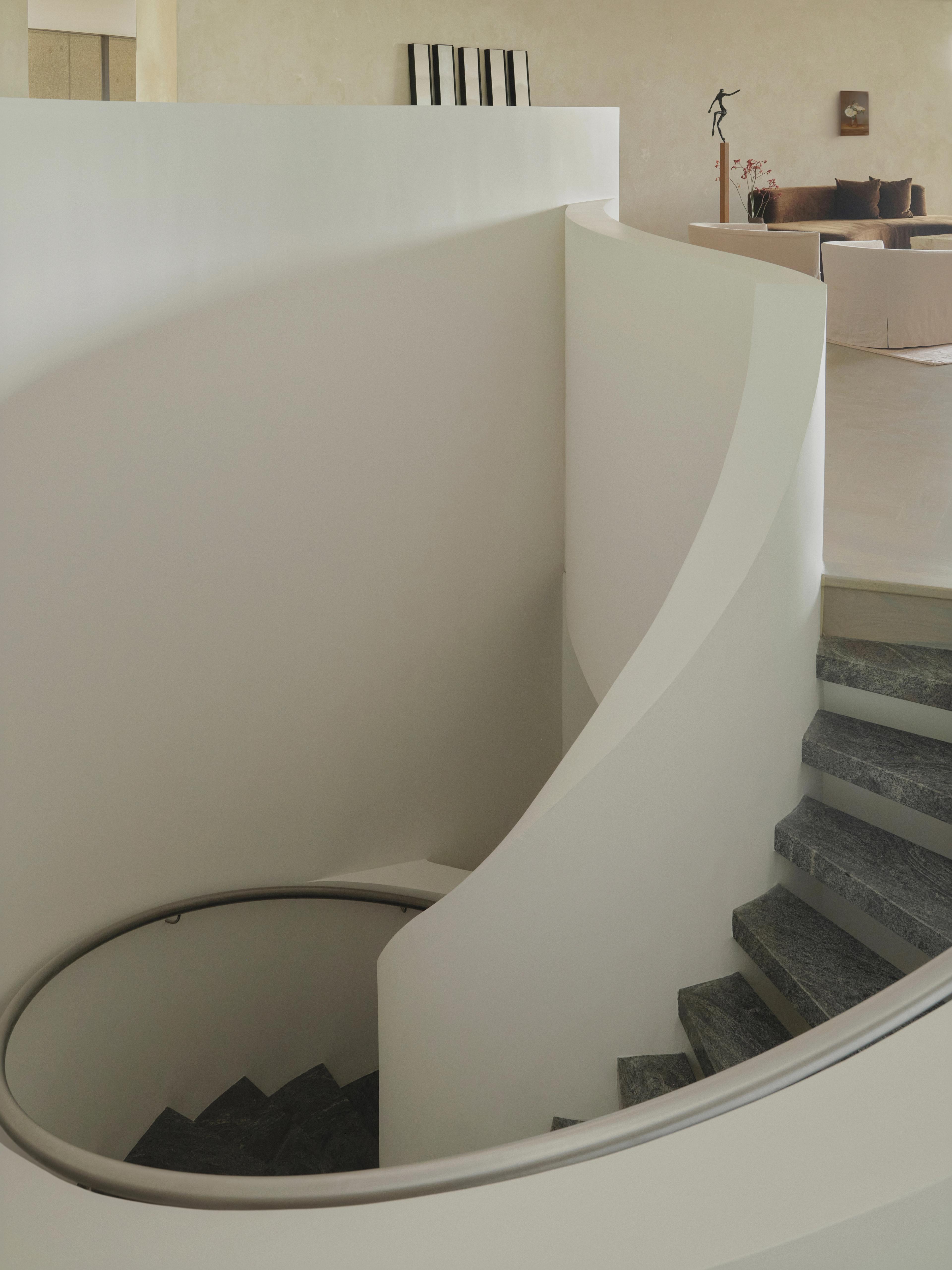 Visual media content