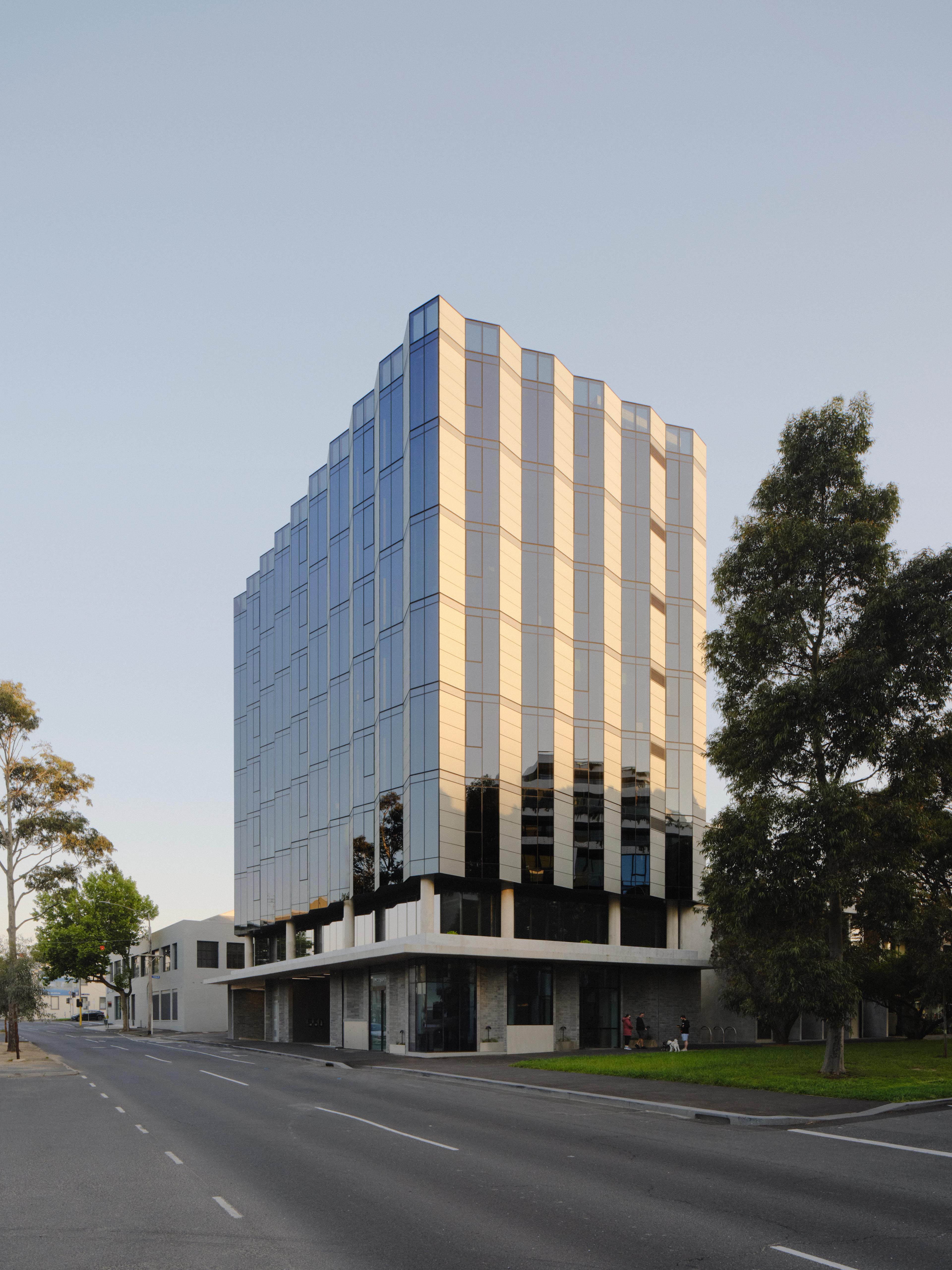 Catching the sun by studio kennon exterior architecture