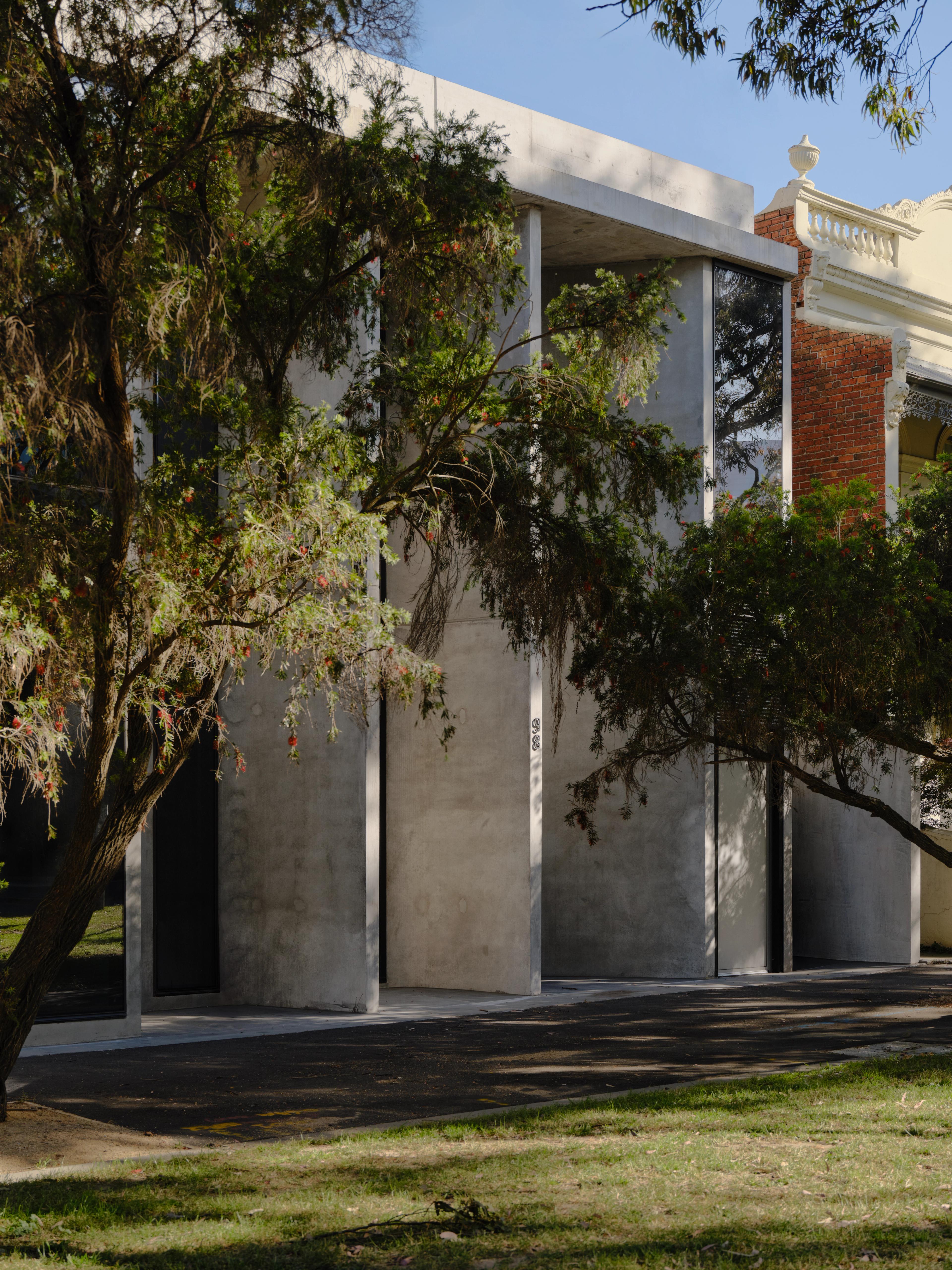 Catching the sun by studio kennon exterior architecture
