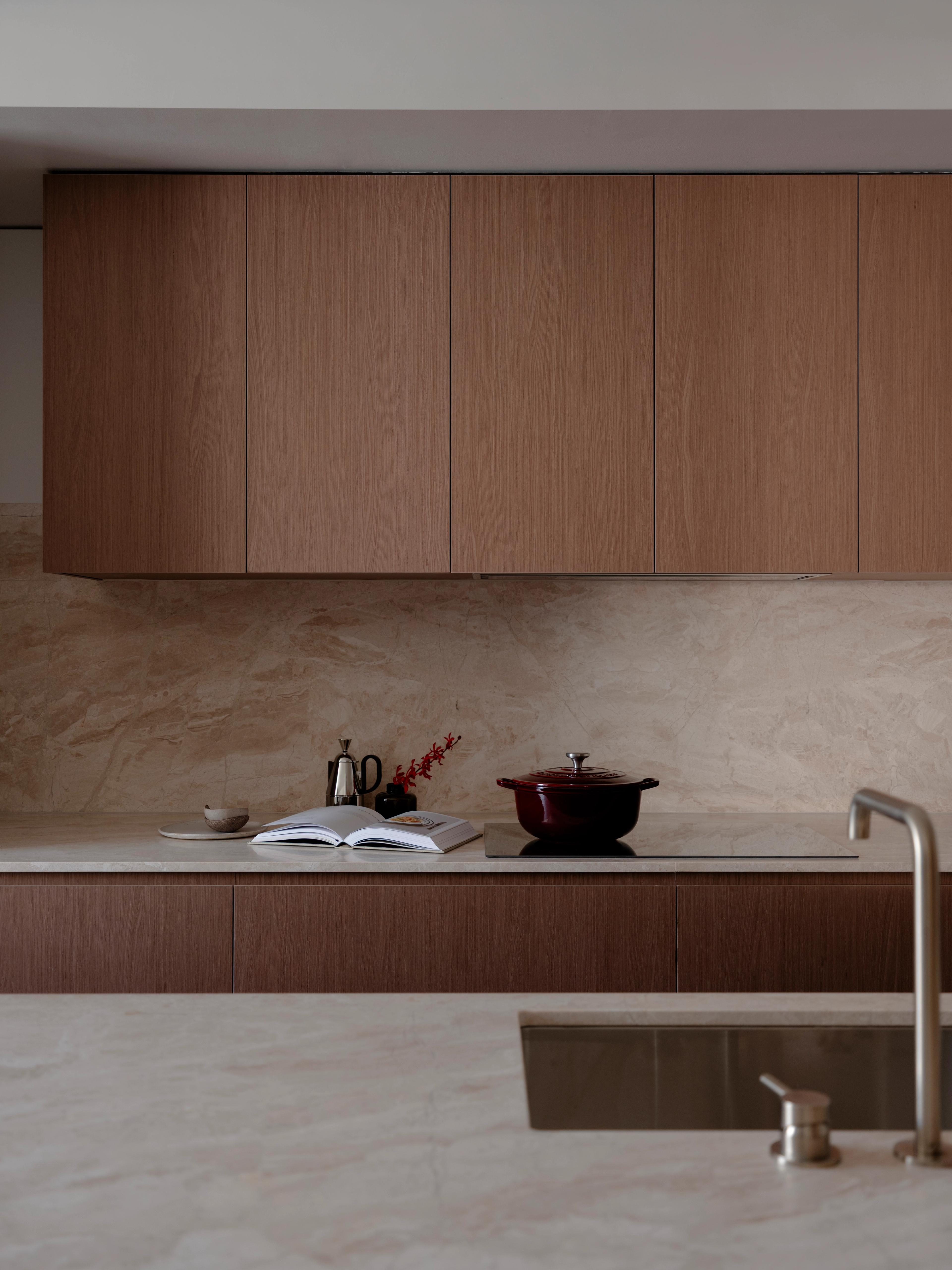 Visual media content