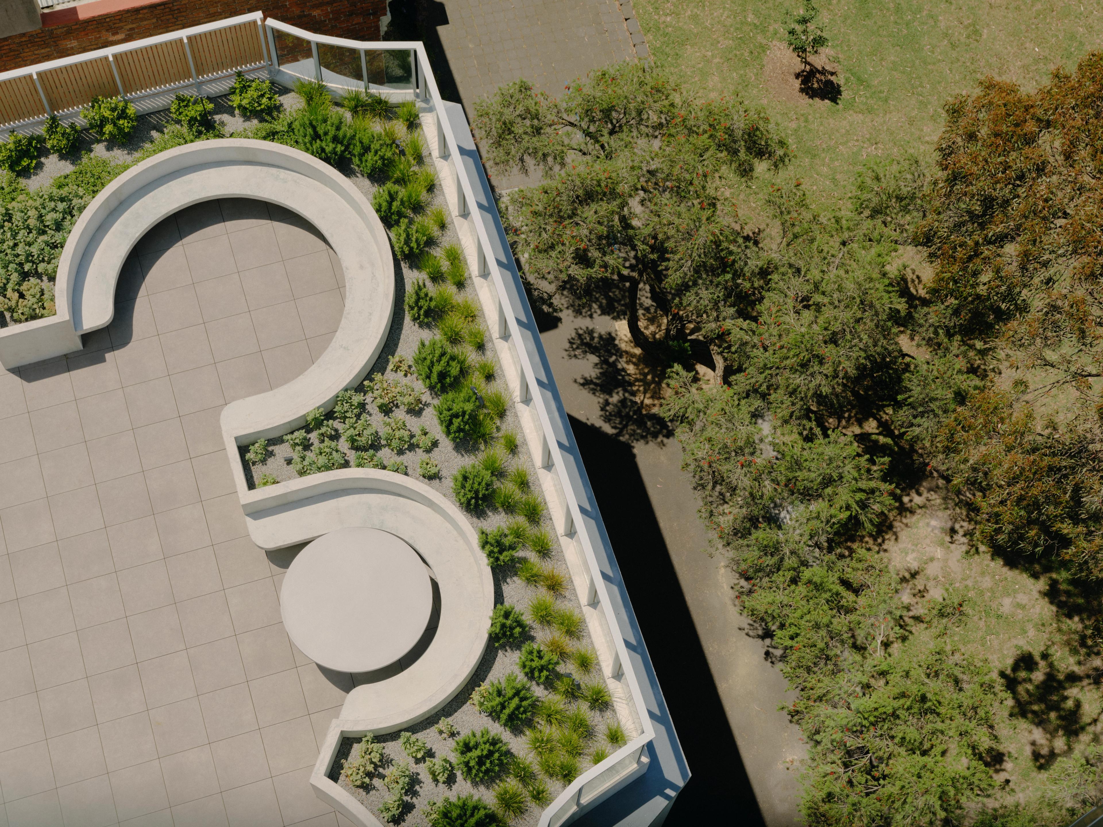 Catching the sun by studio kennon exterior architecture