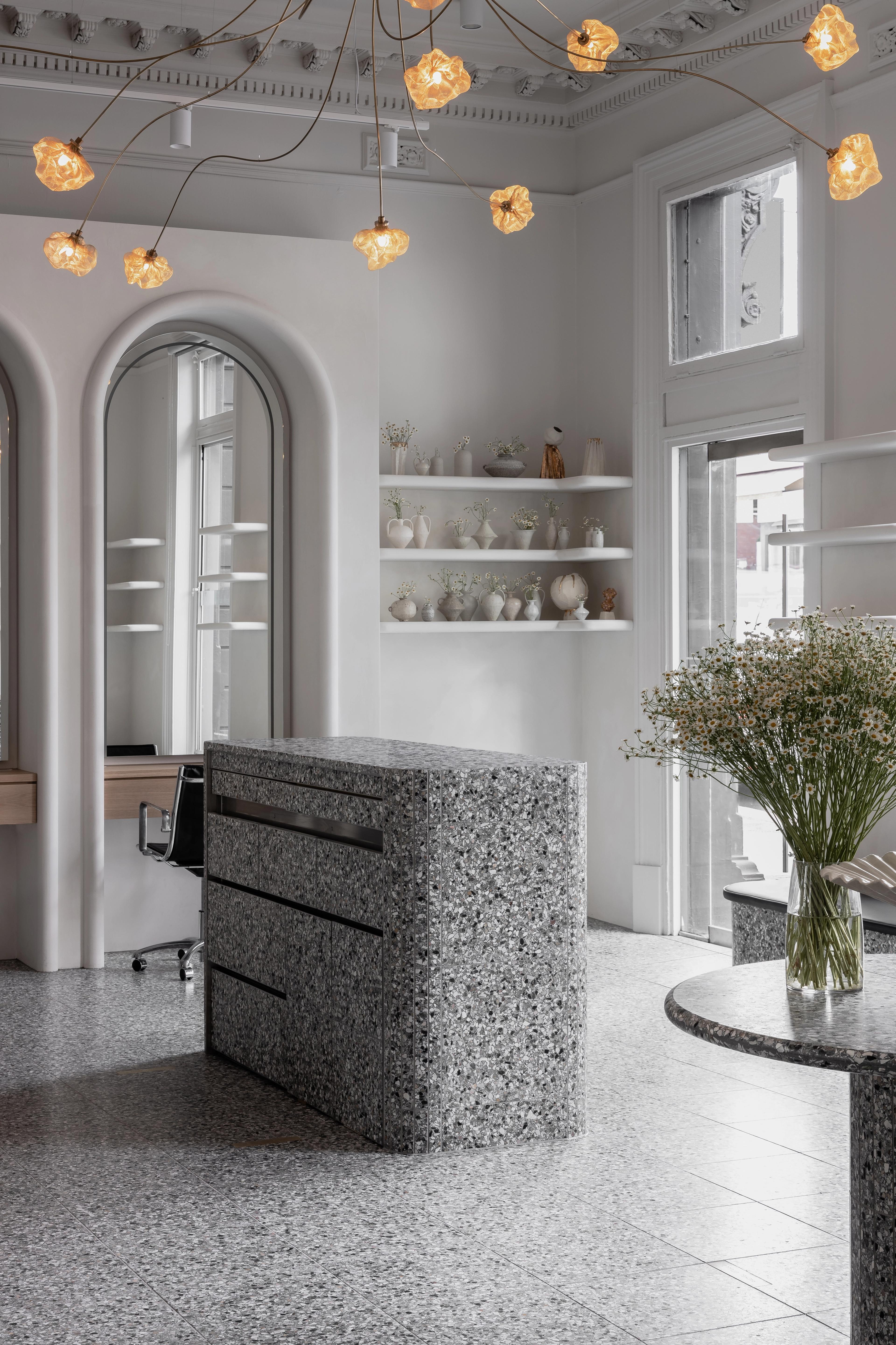 Visual media content