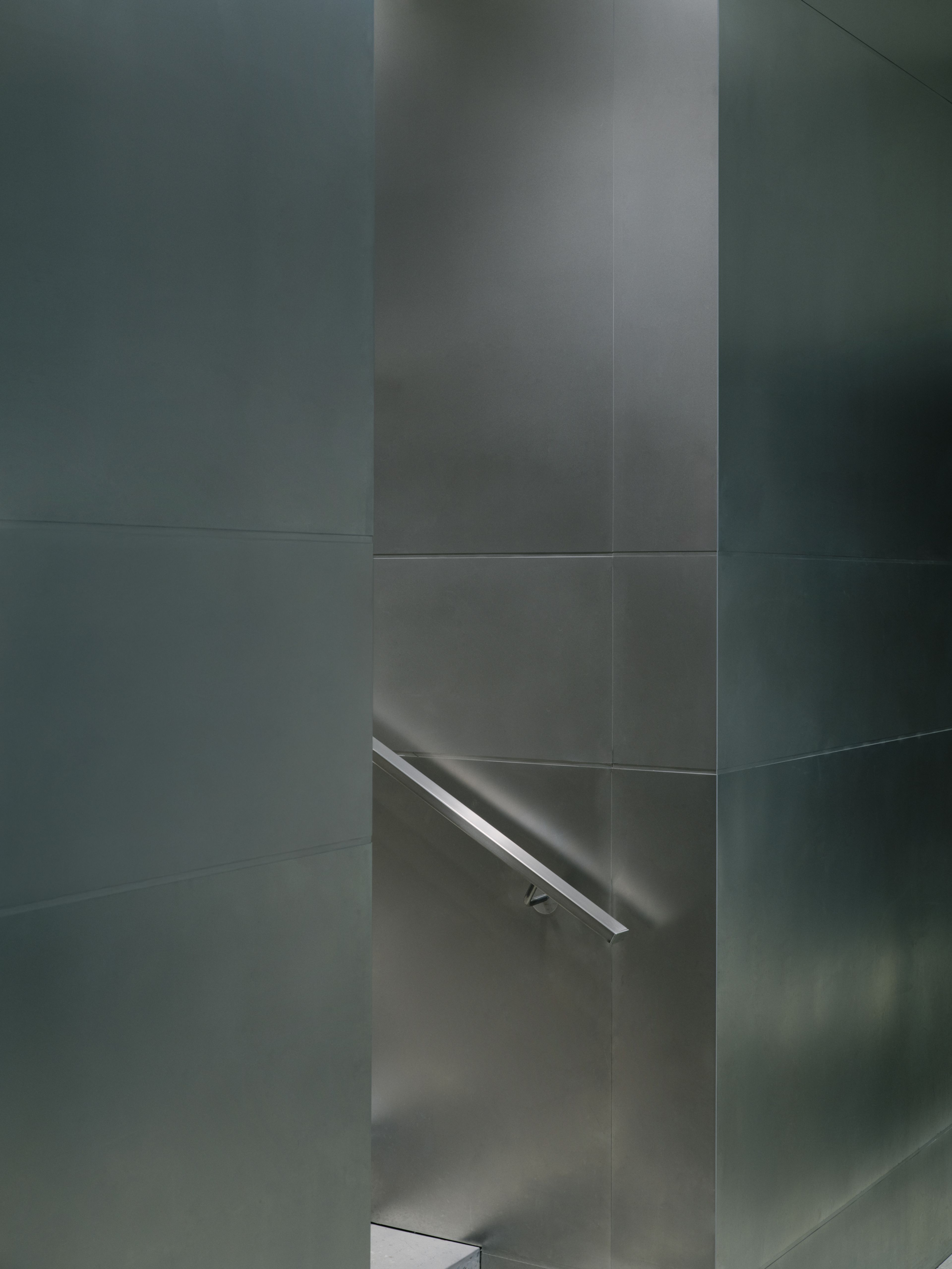 Visual media content