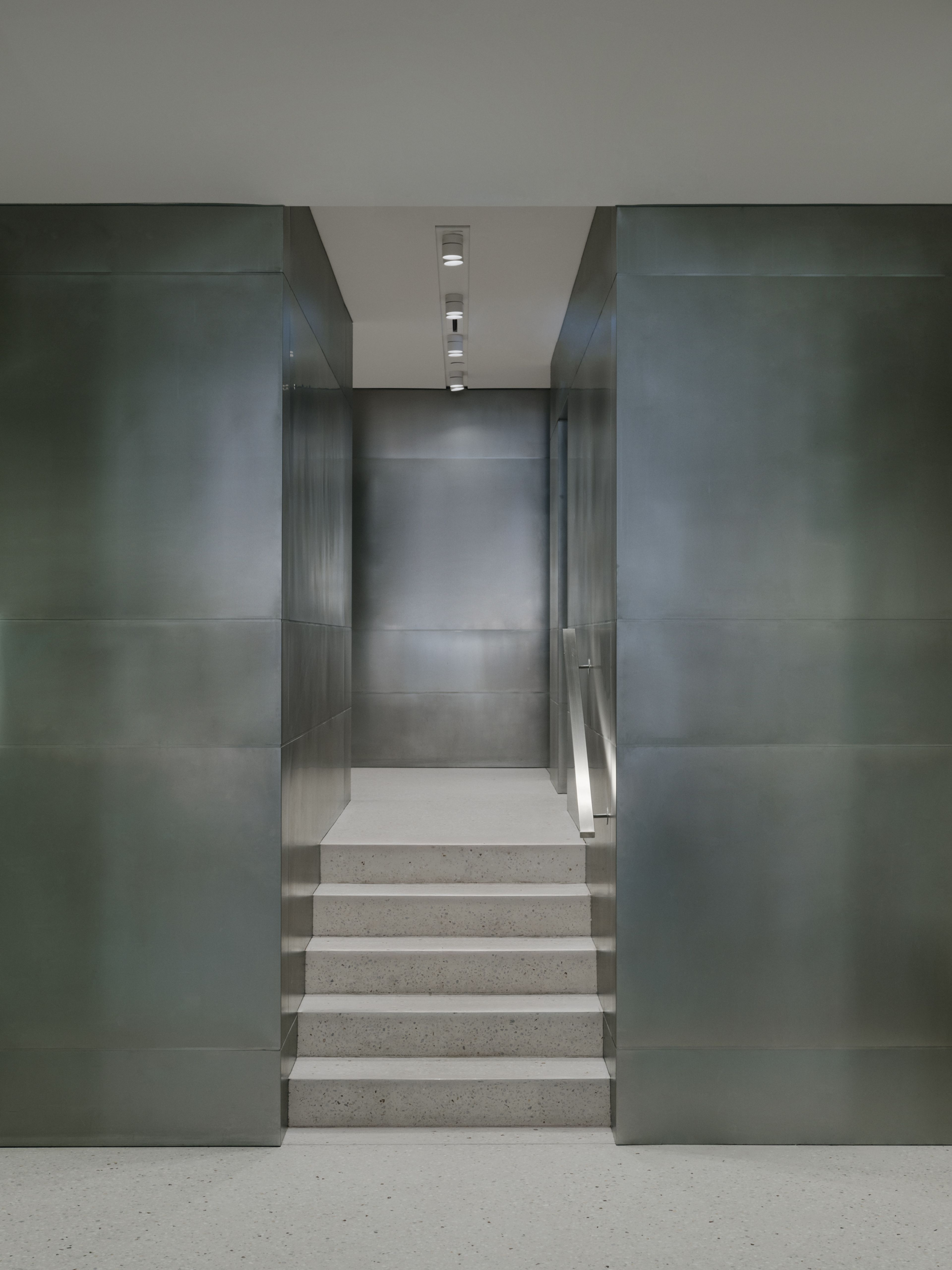 Visual media content