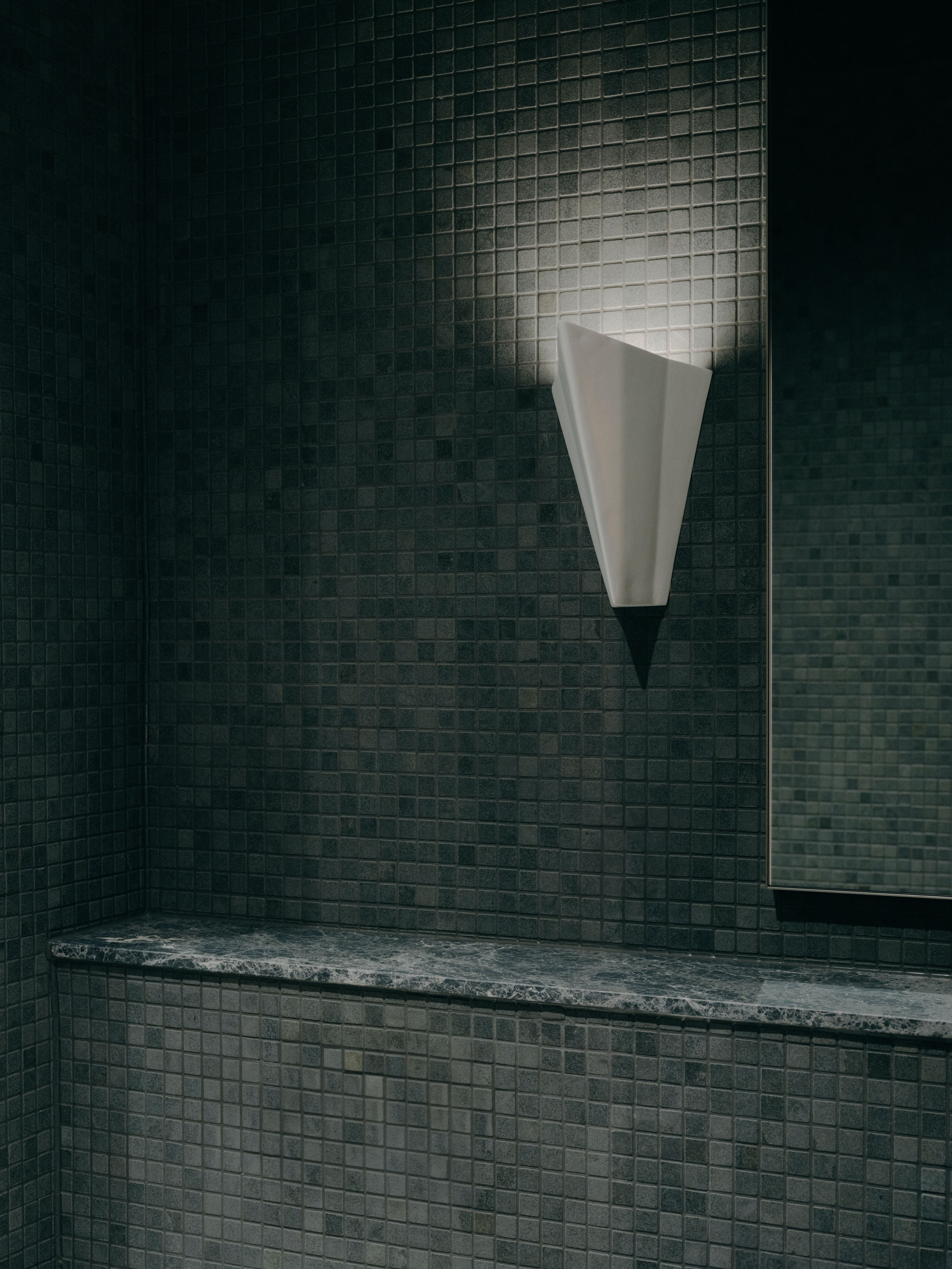 Catching the sun by studio kennon interior bathroom