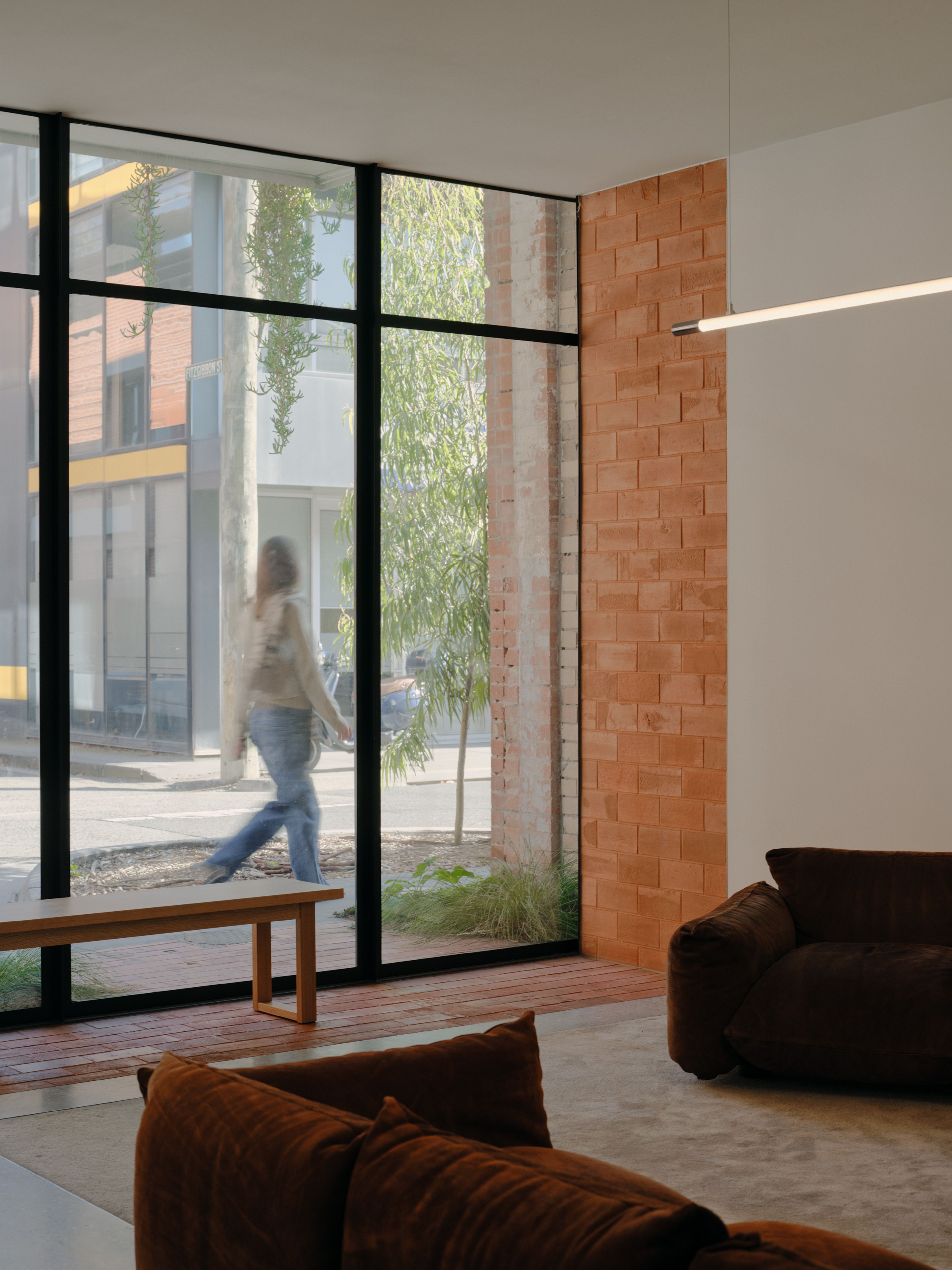 Visual media content