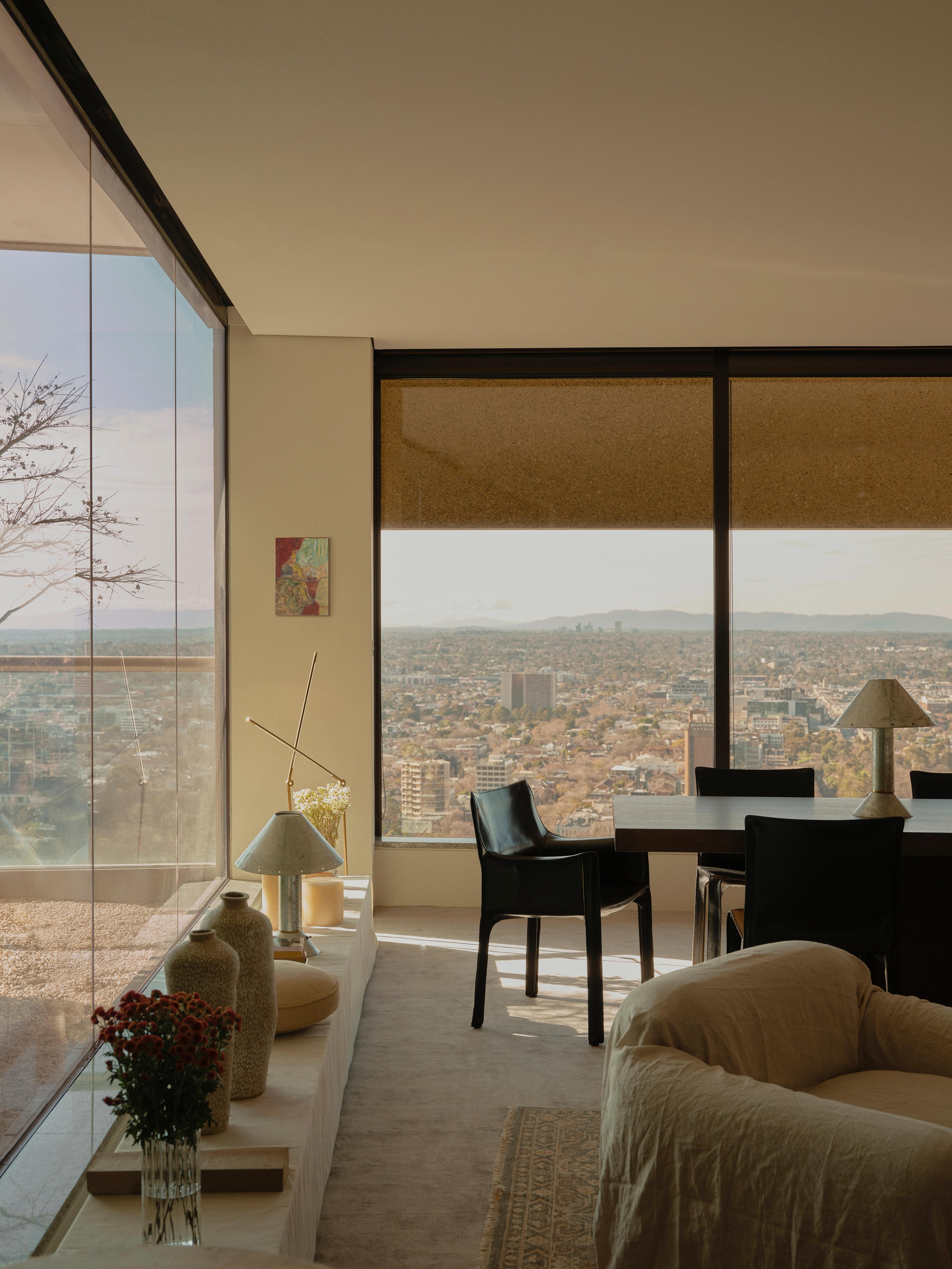 Visual media content