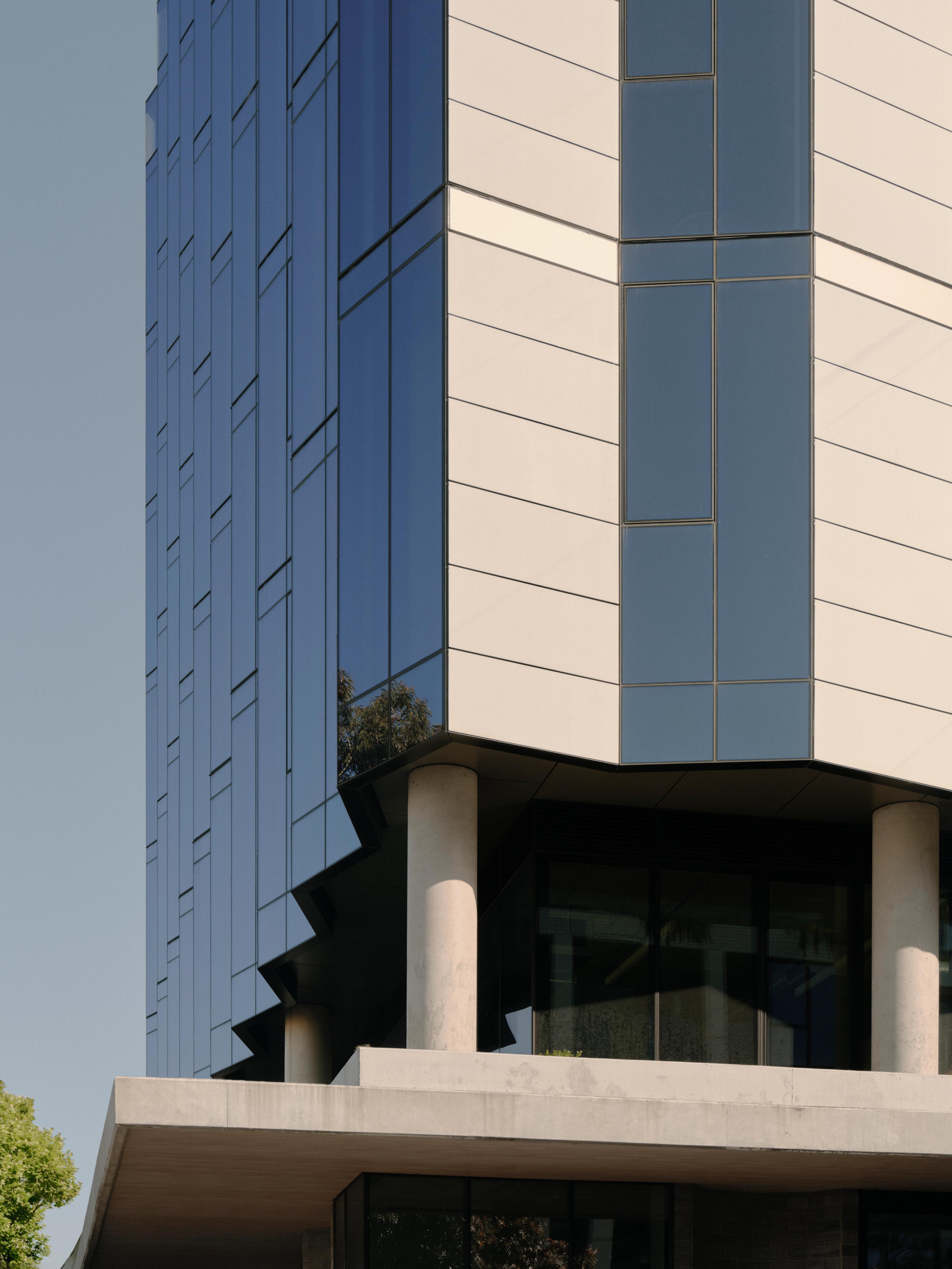 Catching the sun by studio kennon exterior architecture