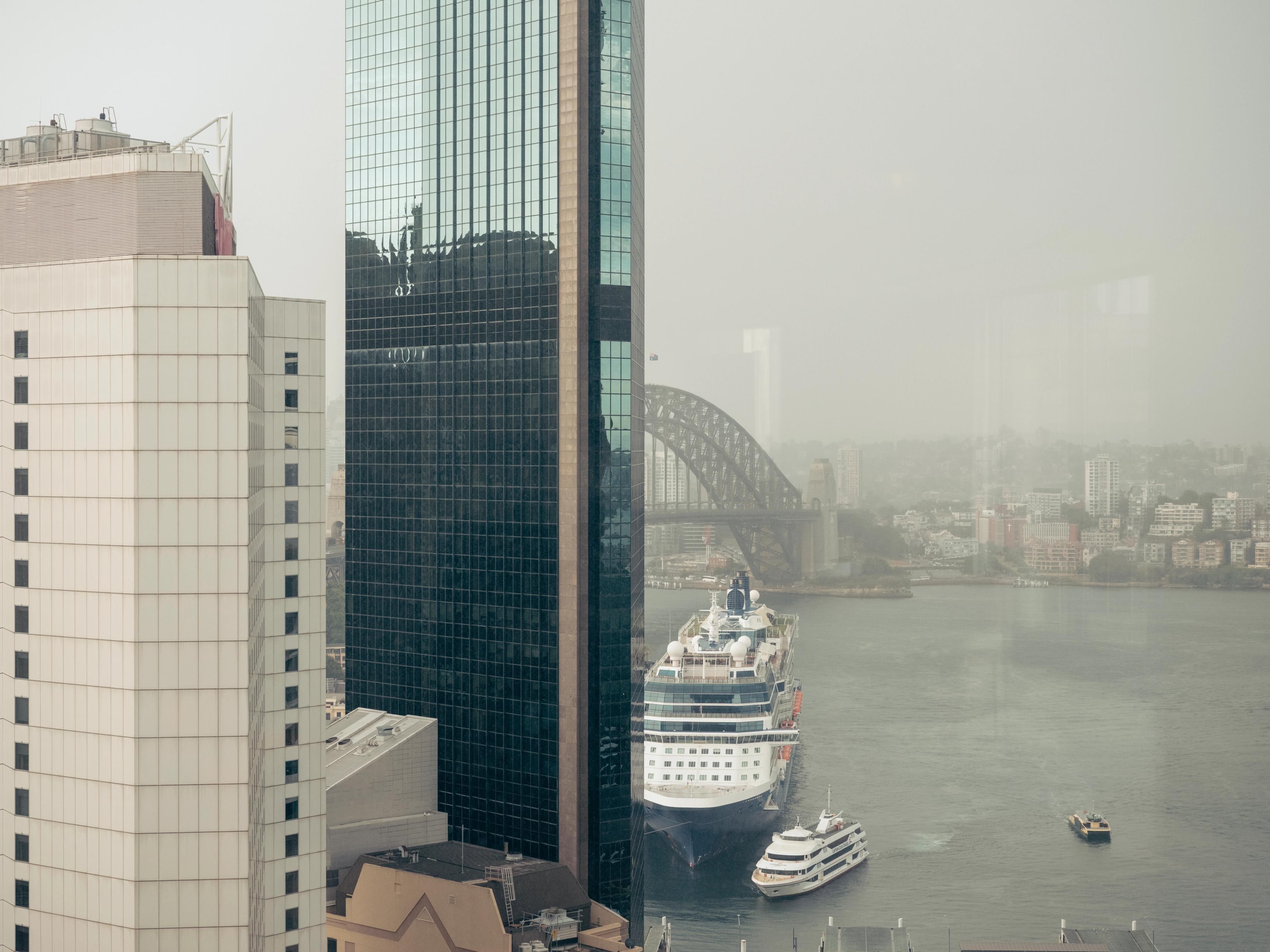 Visual media content