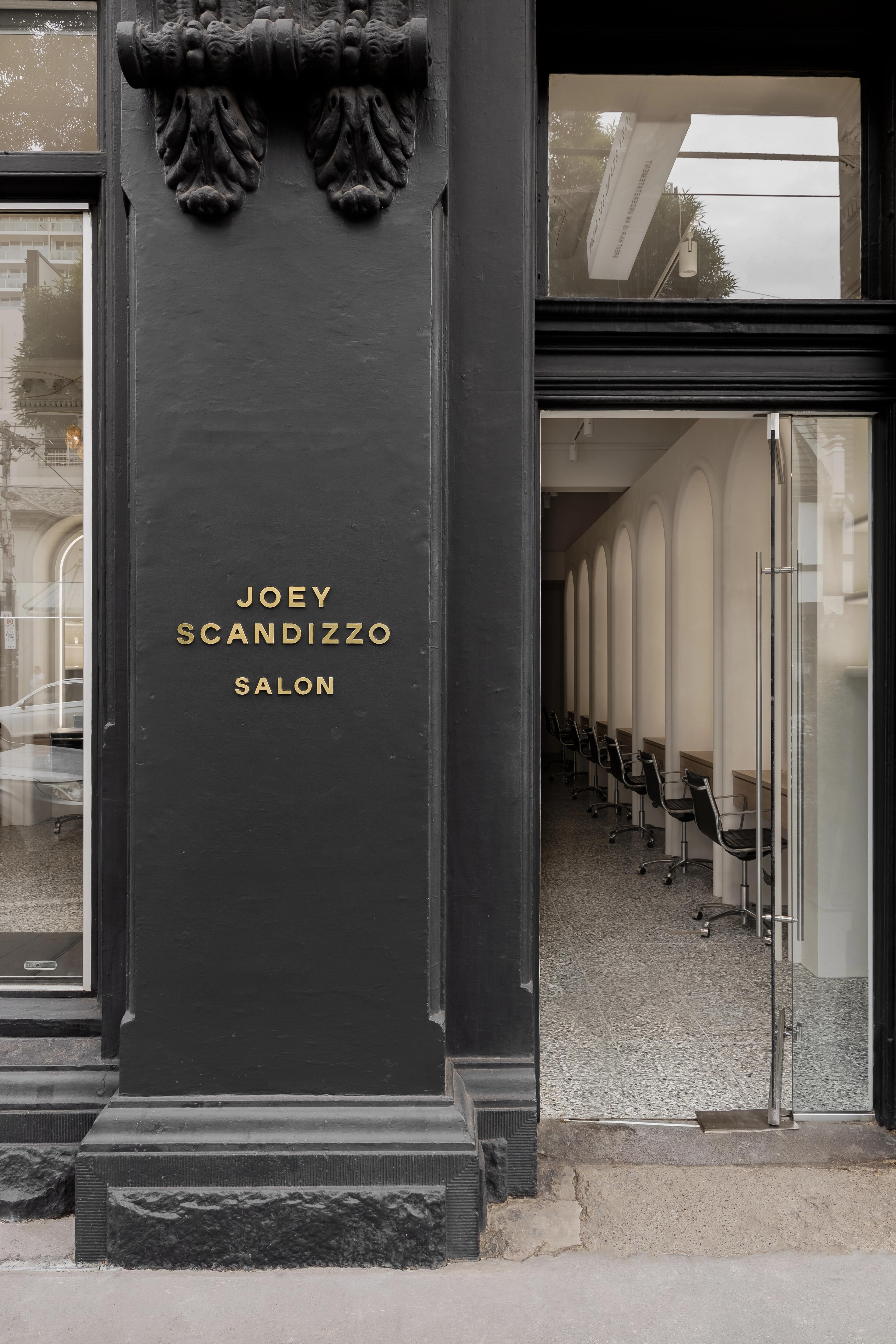 Visual media content