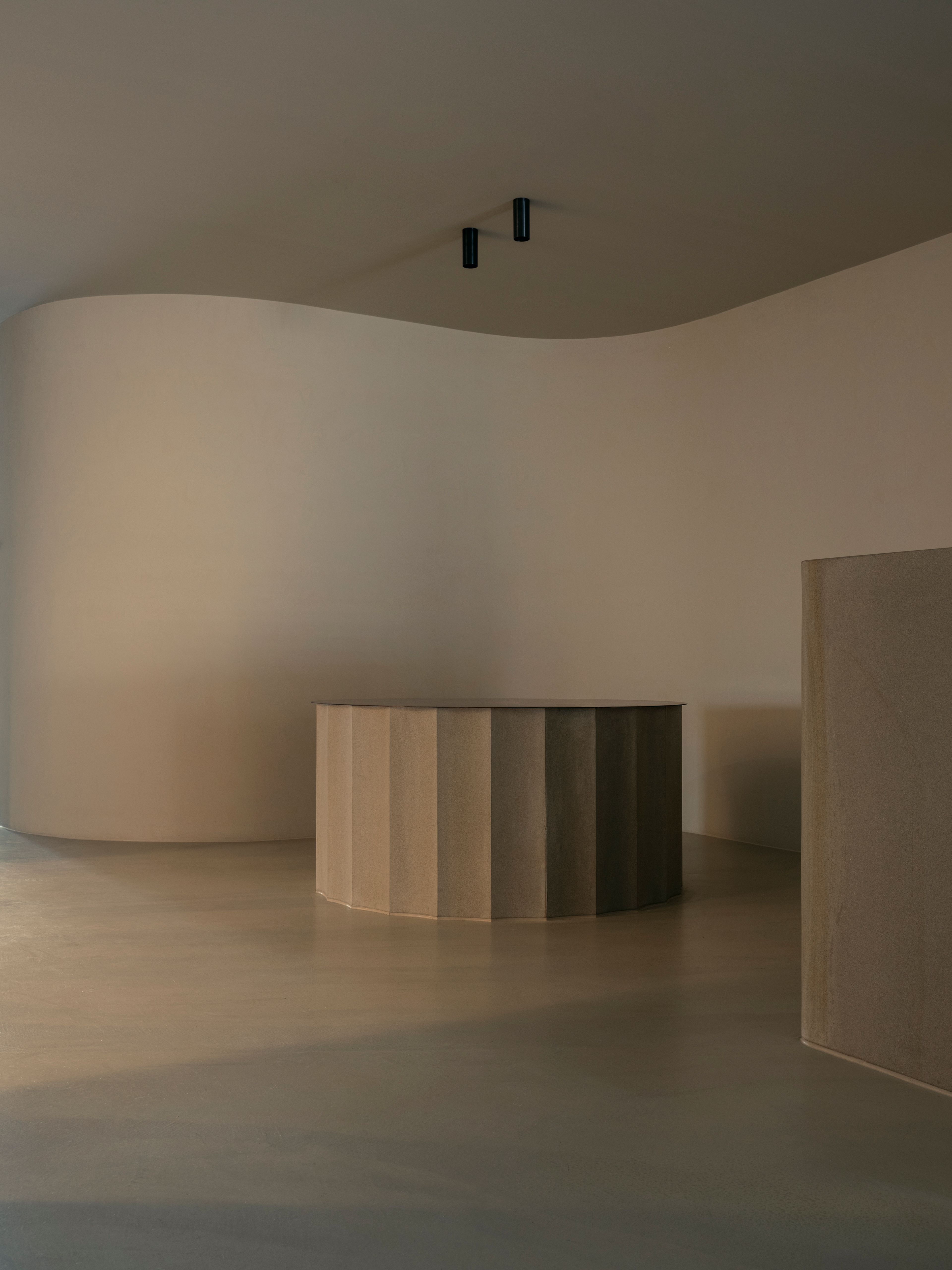 Visual media content