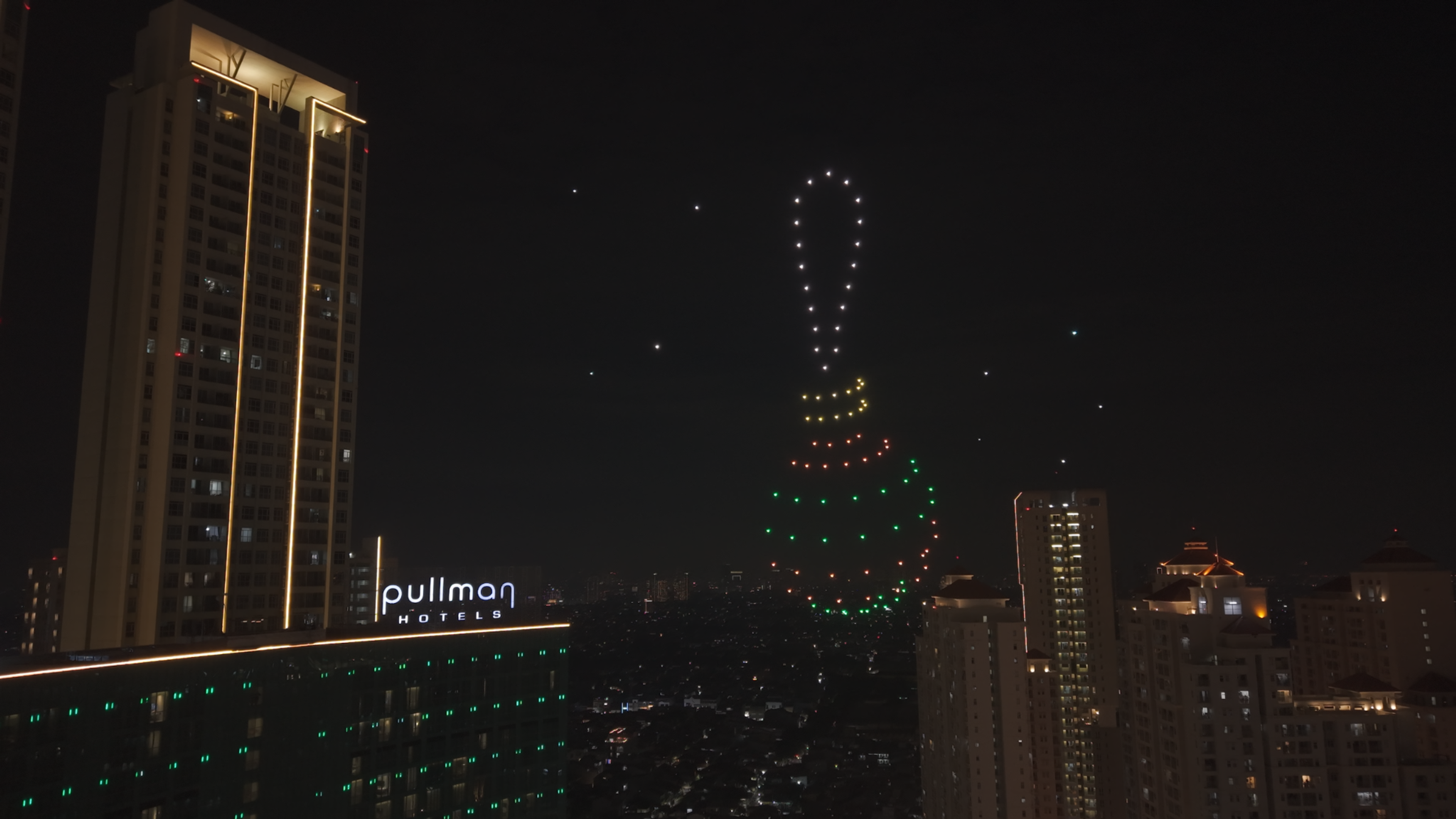 Central Park Mall Jakarta - Central Park Christmas Tree Lighting - photo 2