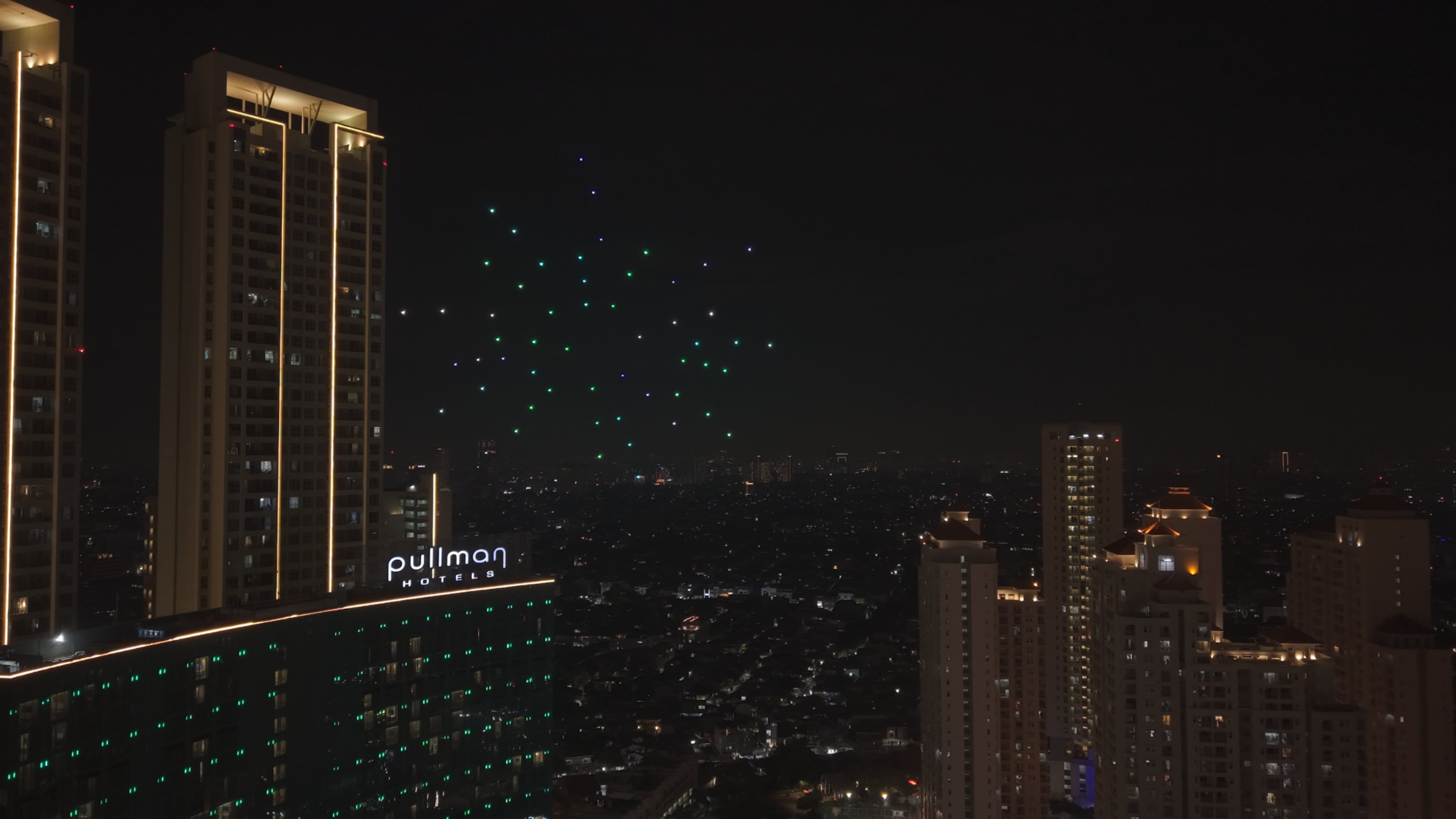 Central Park Mall Jakarta - Central Park Christmas Tree Lighting - photo 3