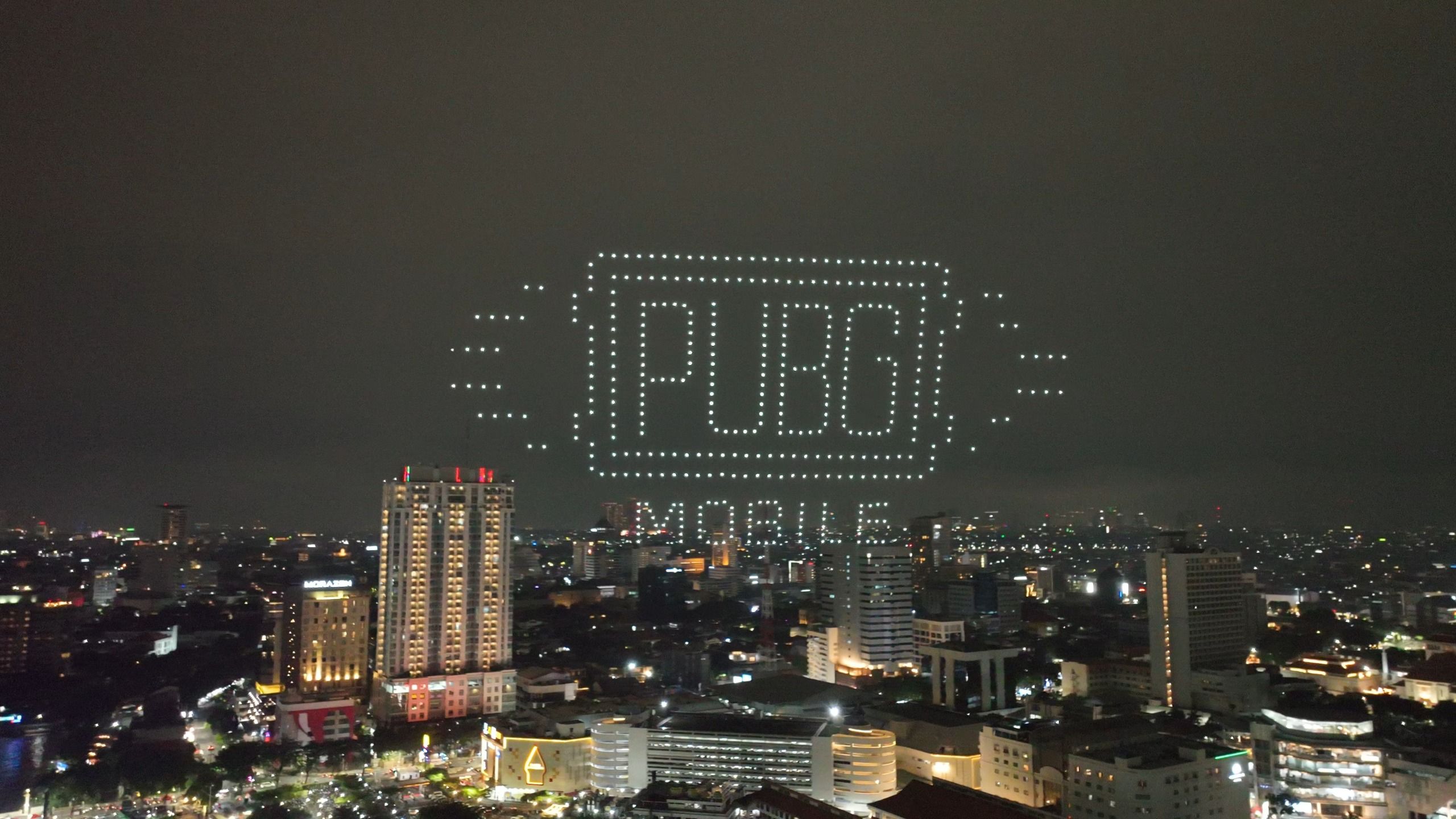 PUBG Mobile 8th Anniversary Opening Show 500 Drones - frame 2