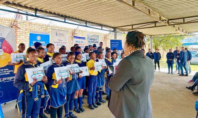 Ms Palesa Rafube leading her learners in a pledge to do well in Maths